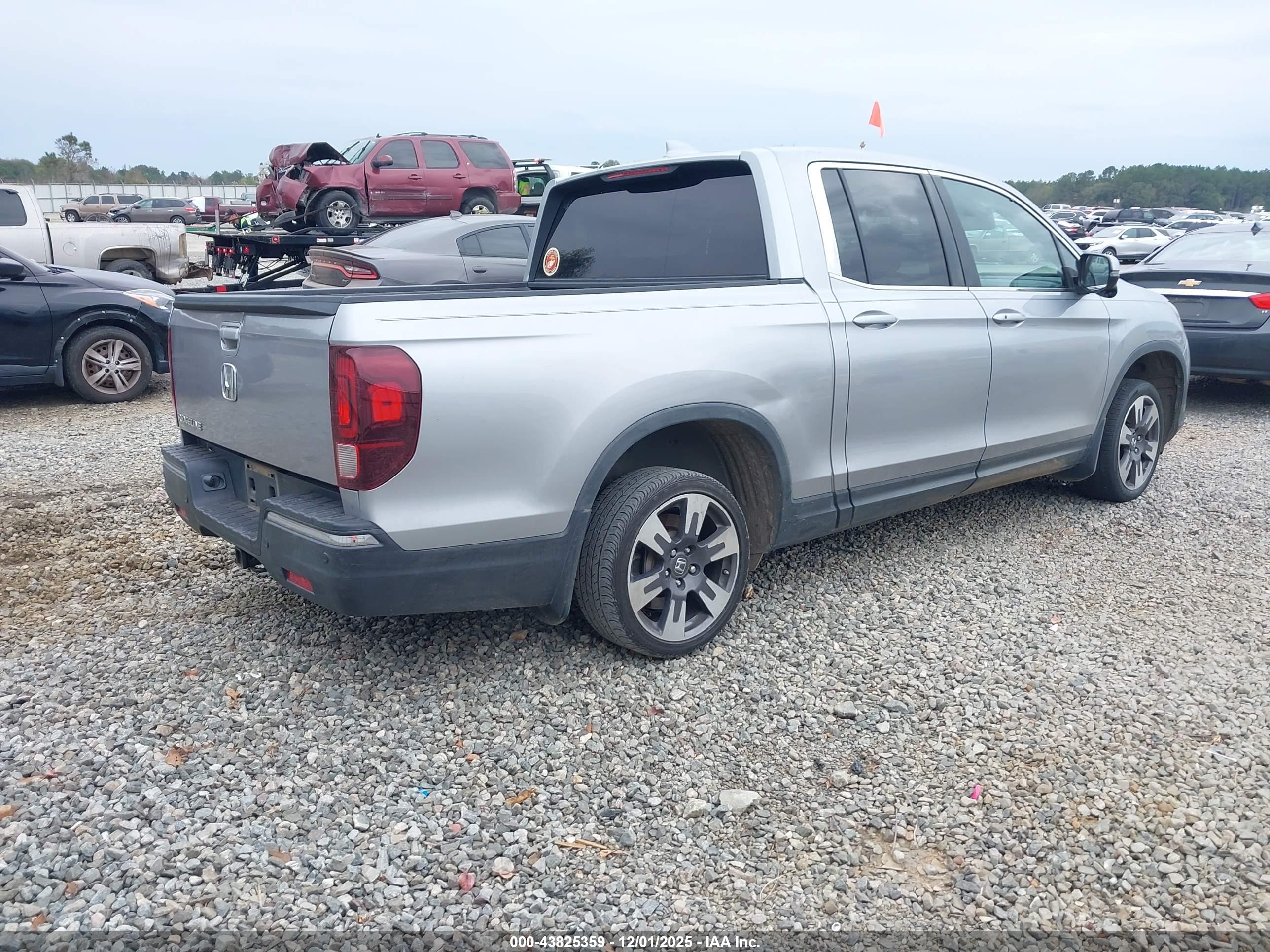 HONDA RIDGELINE image 4