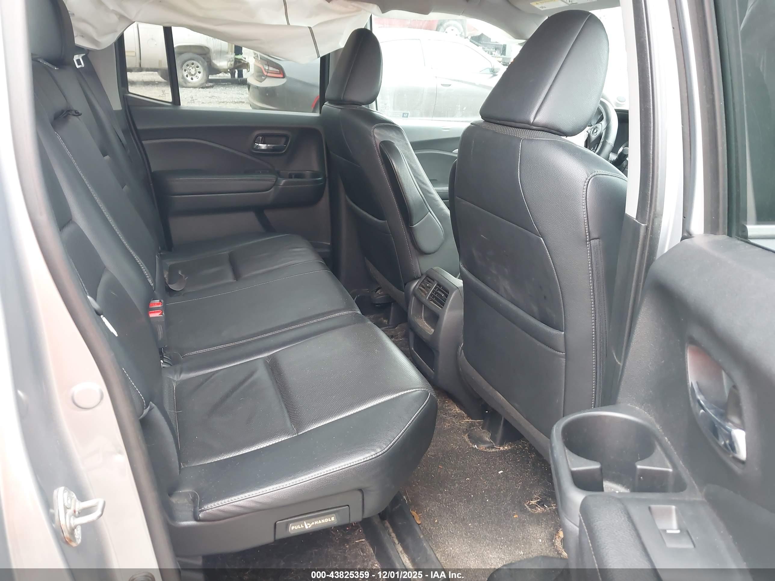 HONDA RIDGELINE image 8