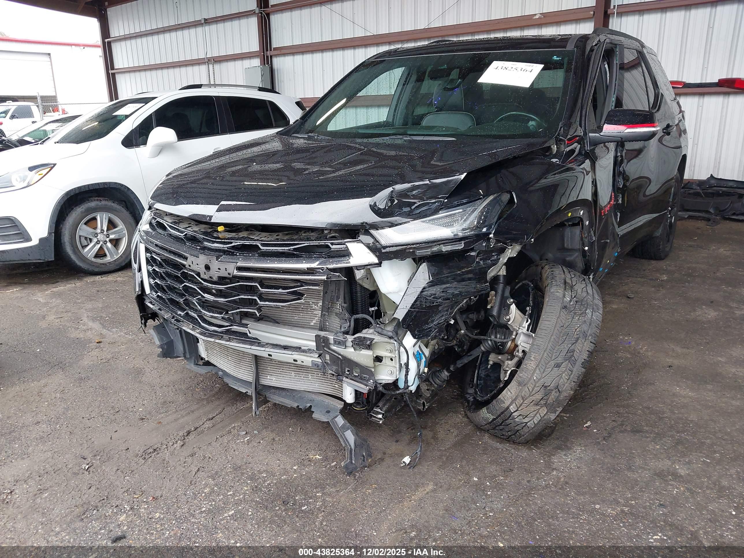 CHEVROLET TRAVERSE image 6