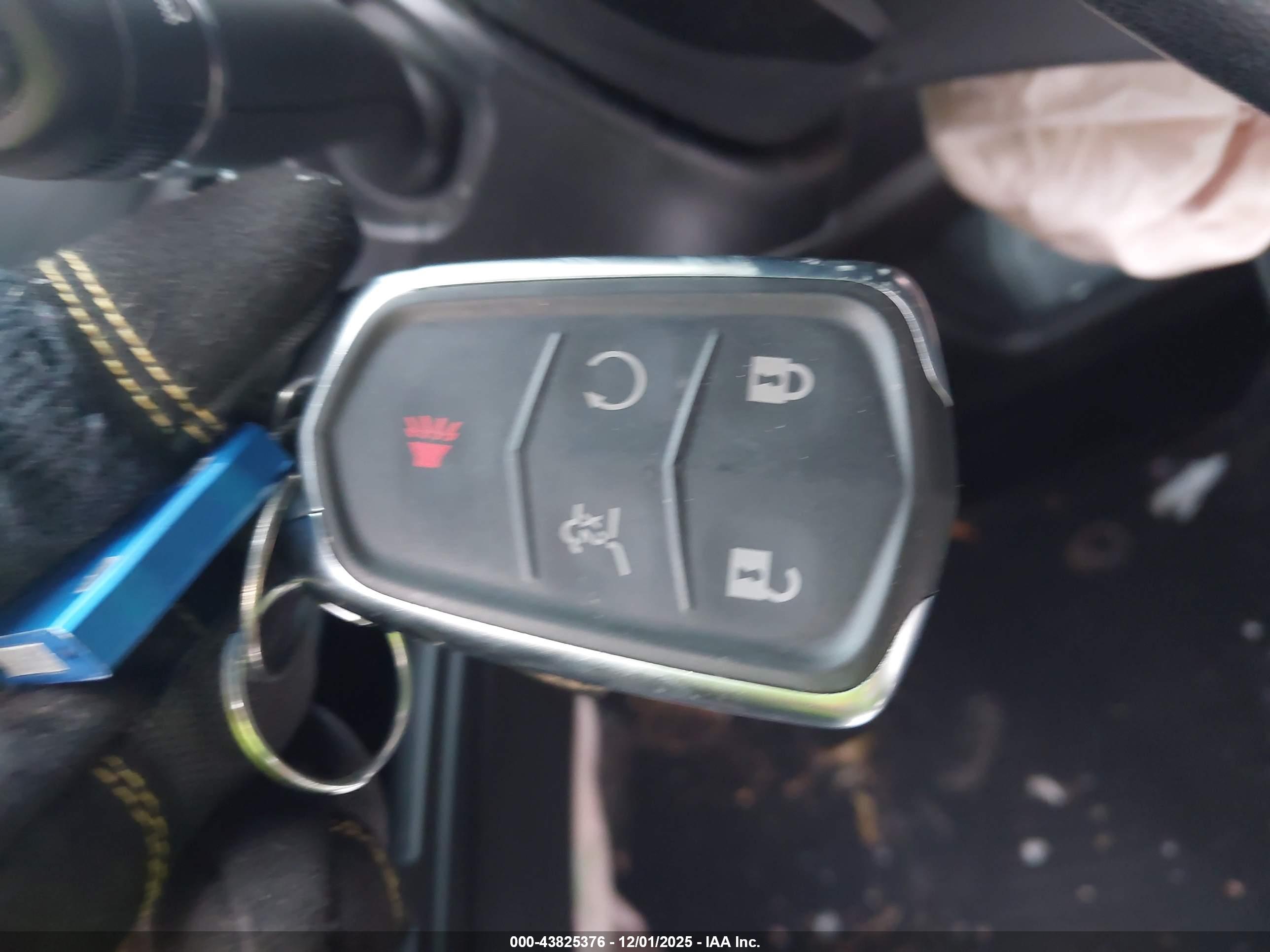 CADILLAC XT5 image 11