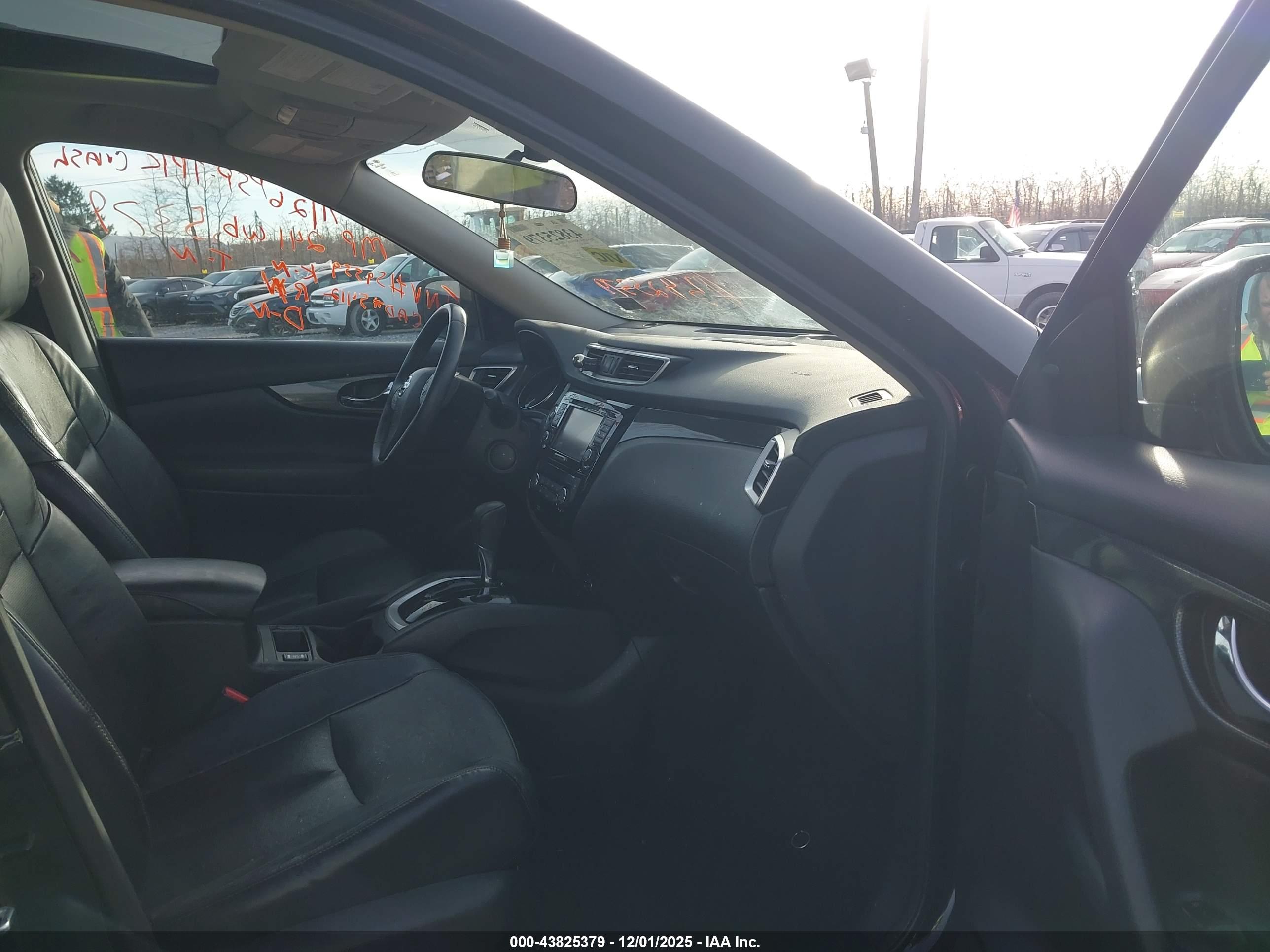 NISSAN ROGUE image 5