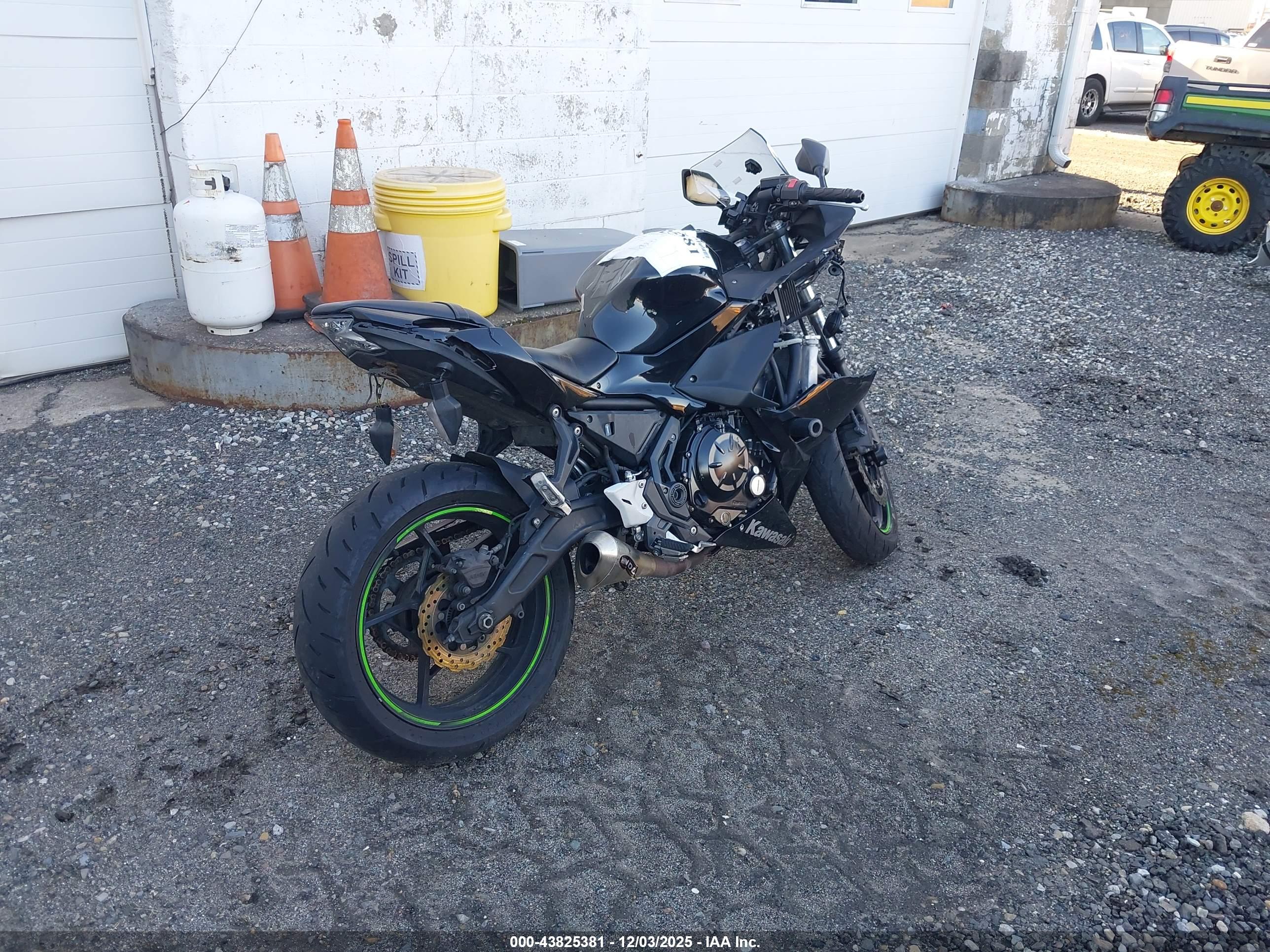 KAWASAKI EX650 image 4