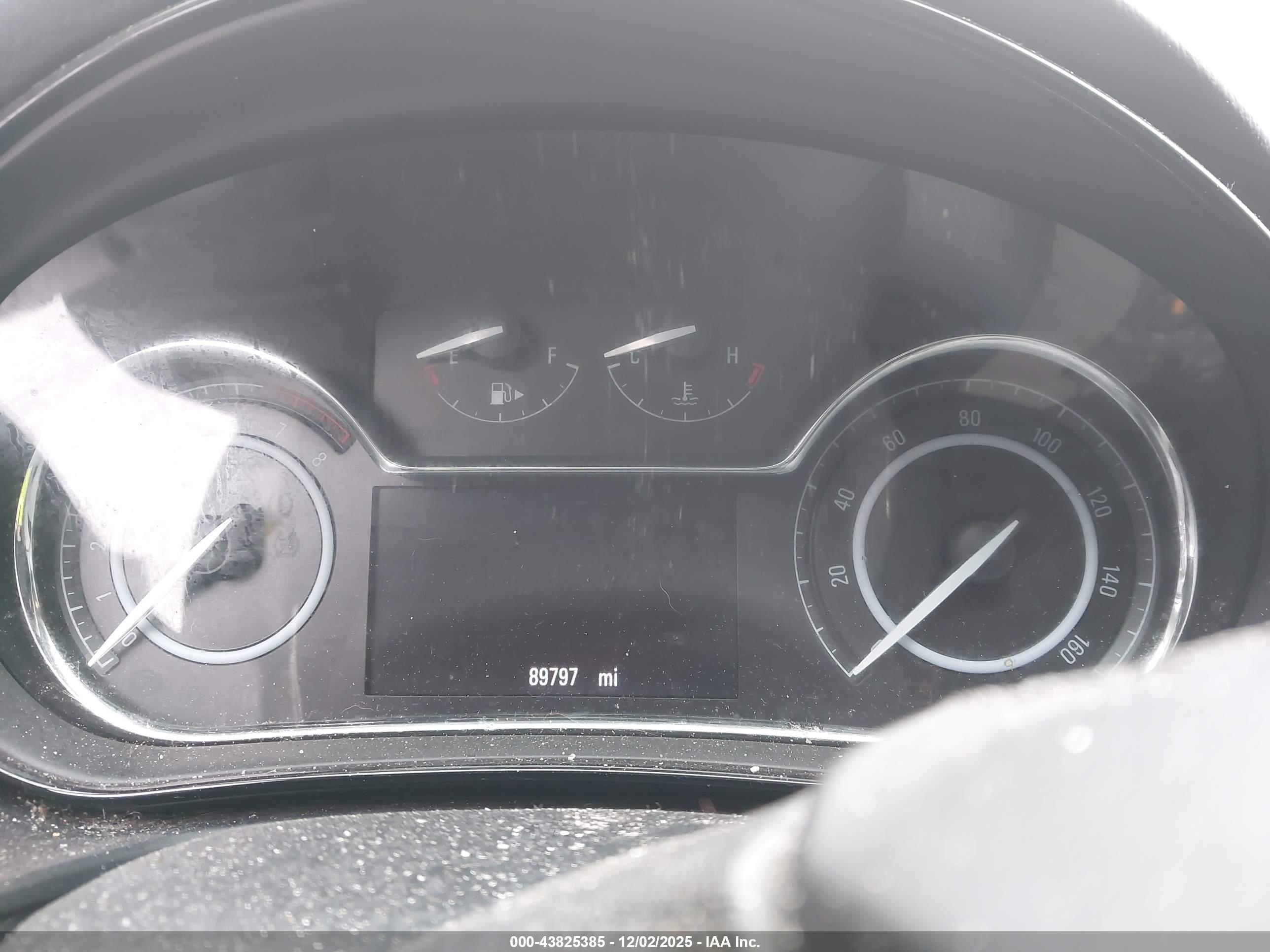 BUICK REGAL image 7