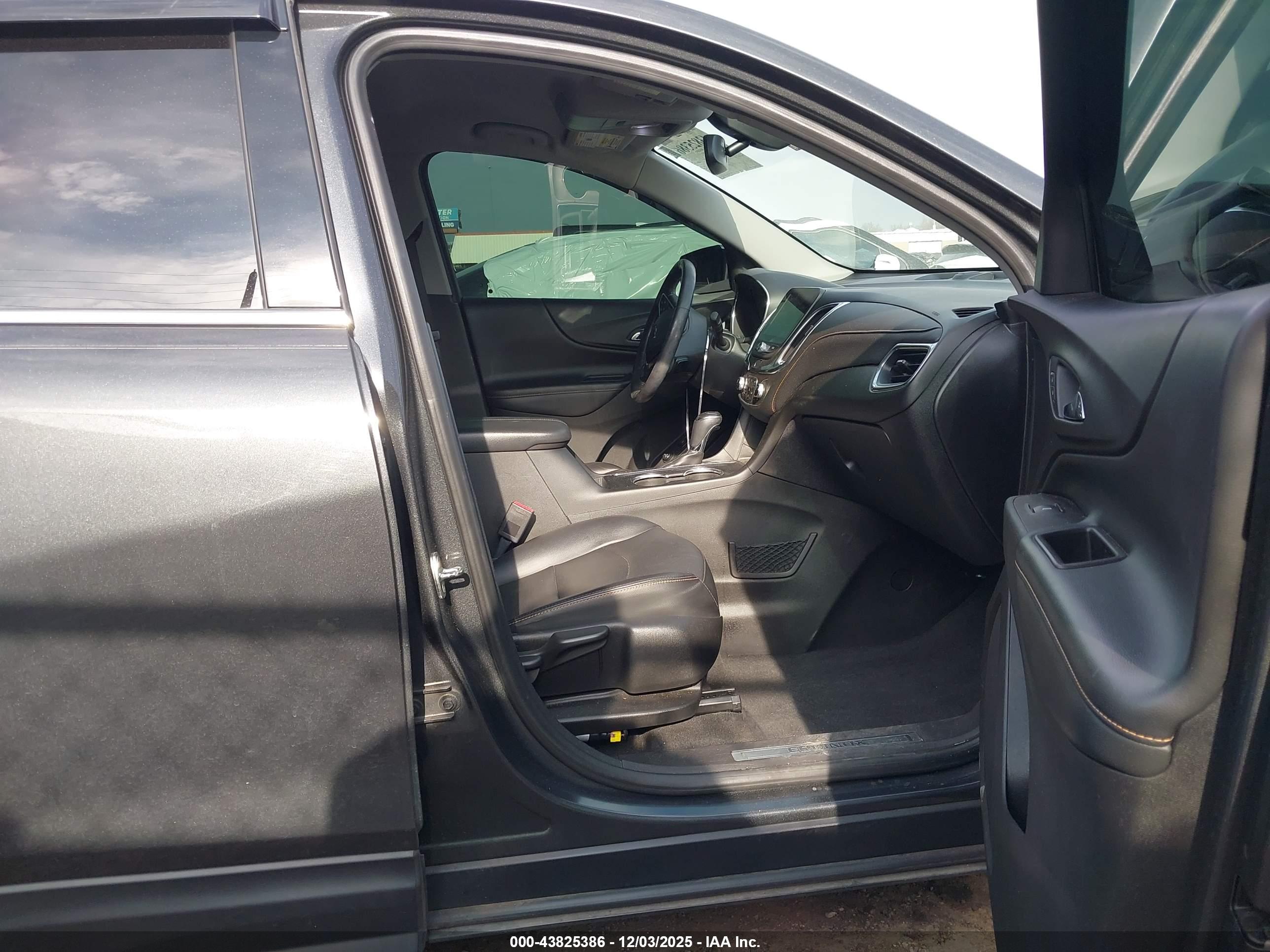 CHEVROLET EQUINOX image 5