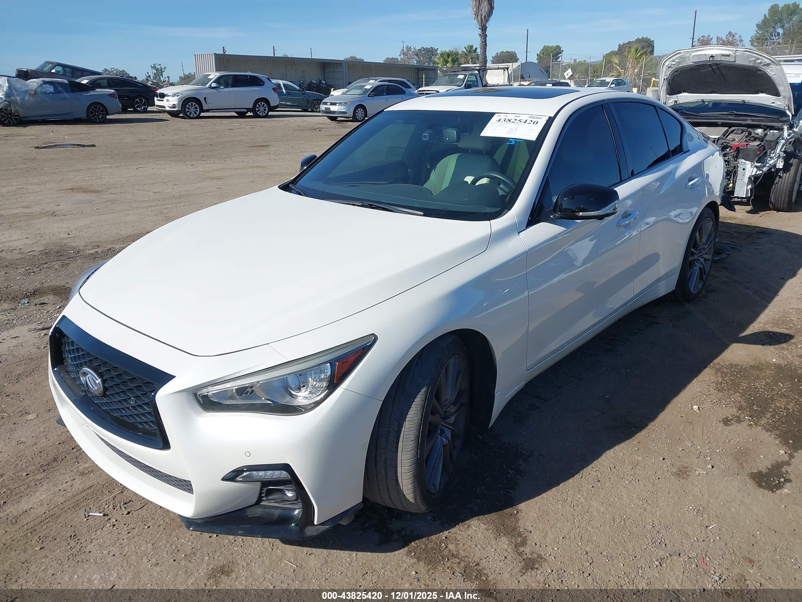 INFINITI Q50 image 2