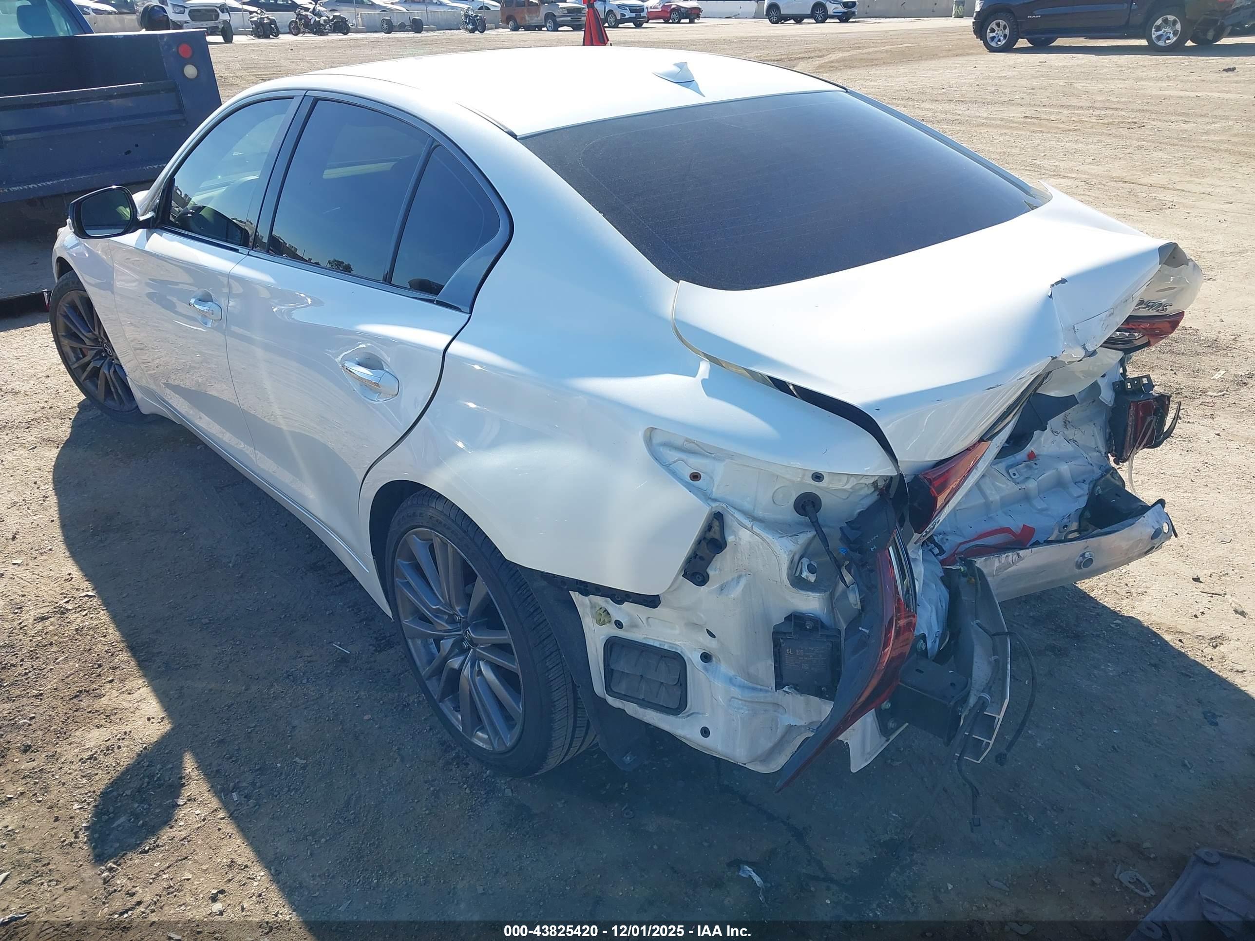 INFINITI Q50 image 3