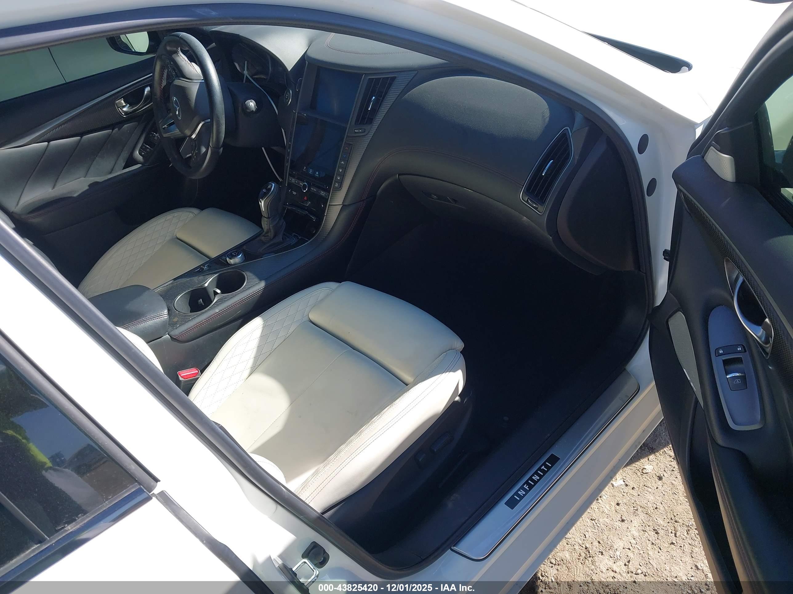INFINITI Q50 image 5