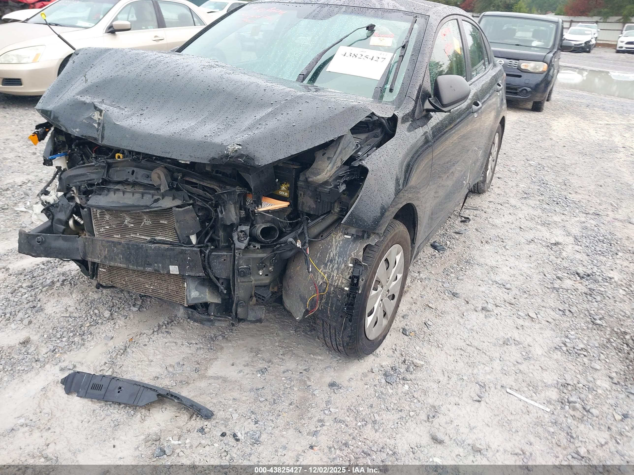 KIA RIO image 6