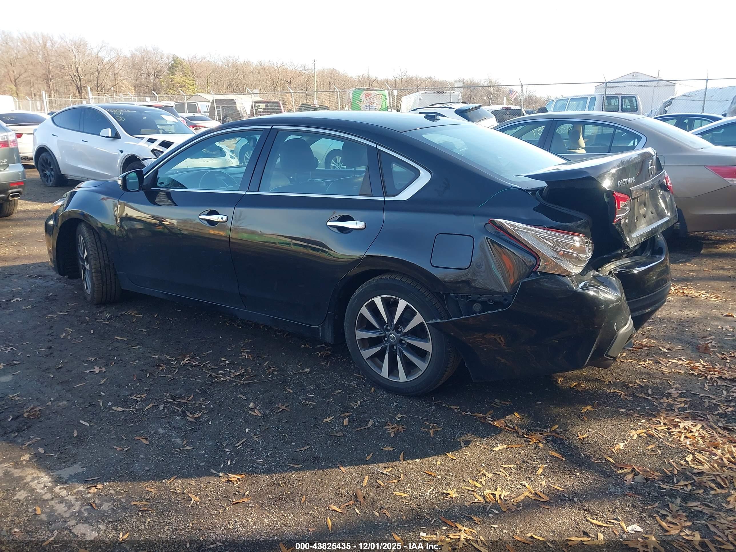 NISSAN ALTIMA image 3