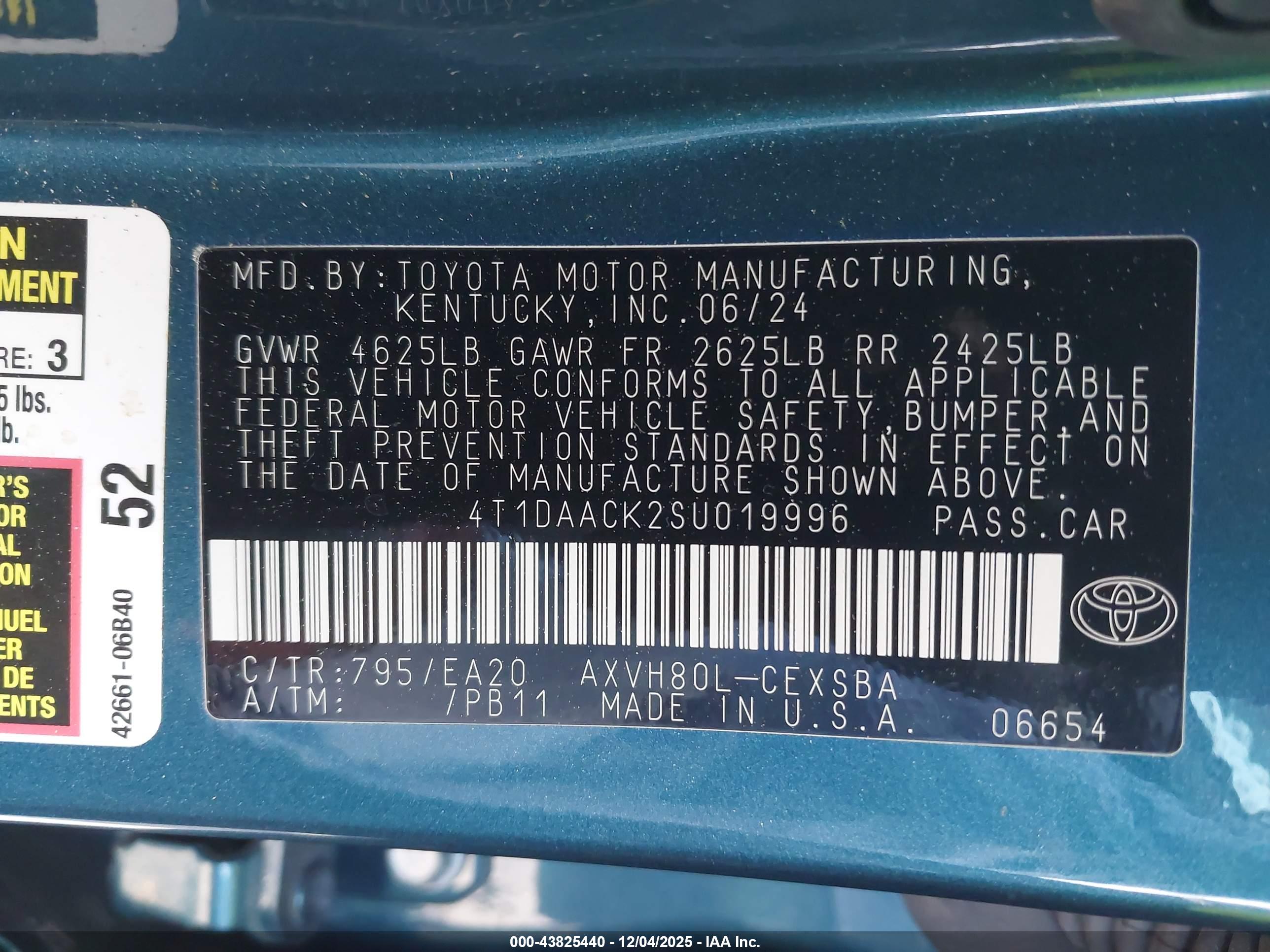 TOYOTA CAMRY image 9