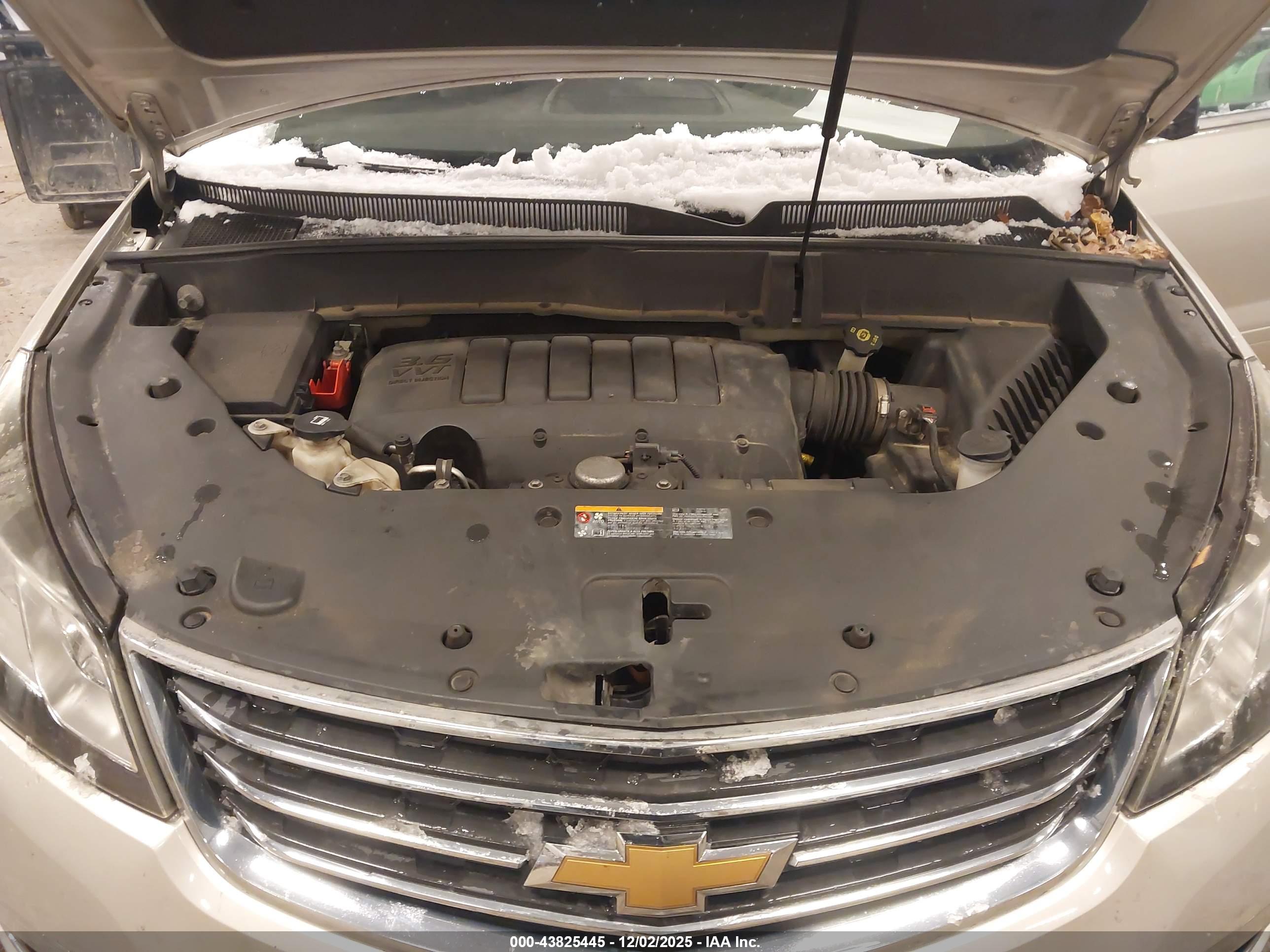 CHEVROLET TRAVERSE image 10