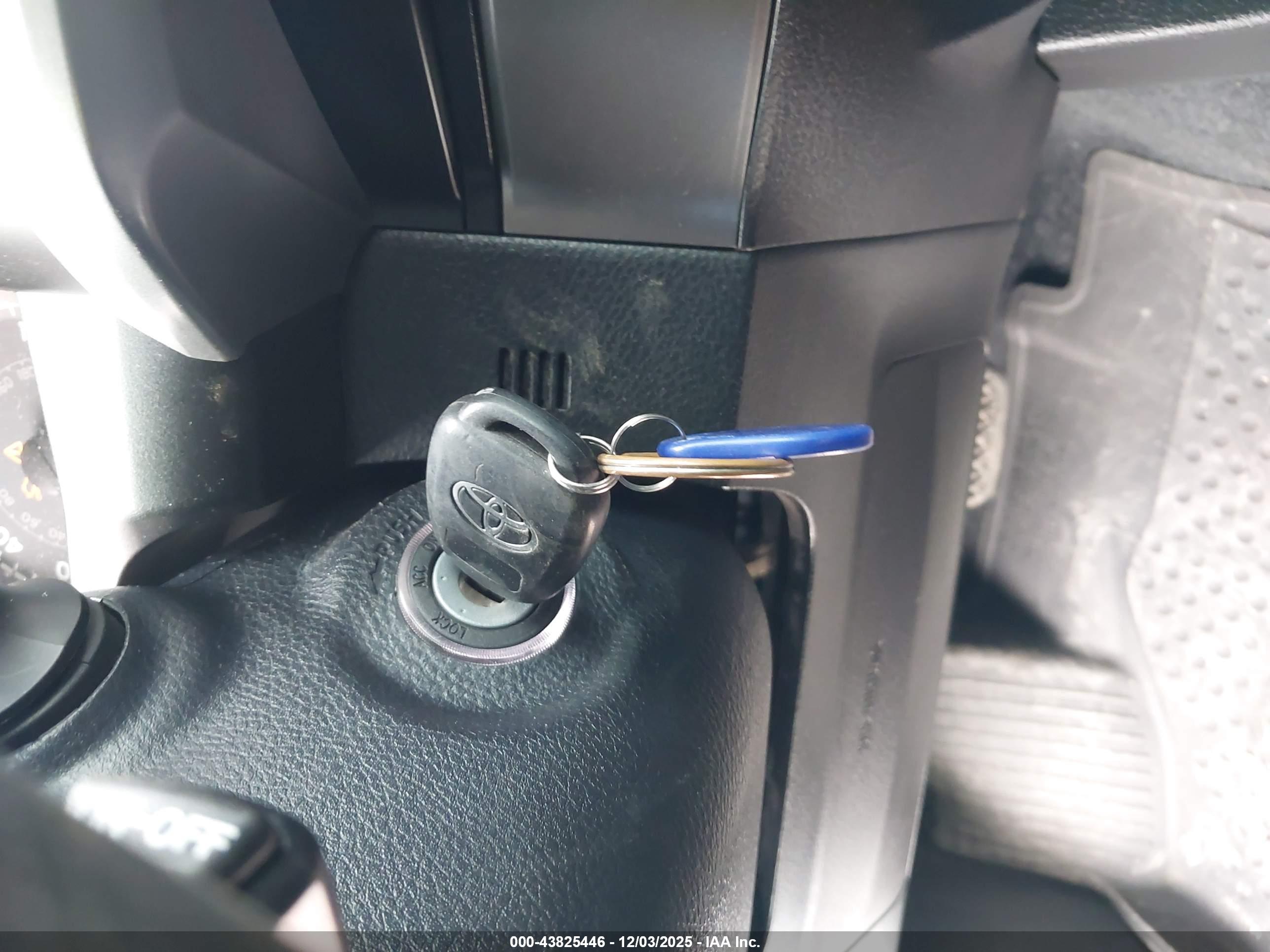 TOYOTA TACOMA image 11