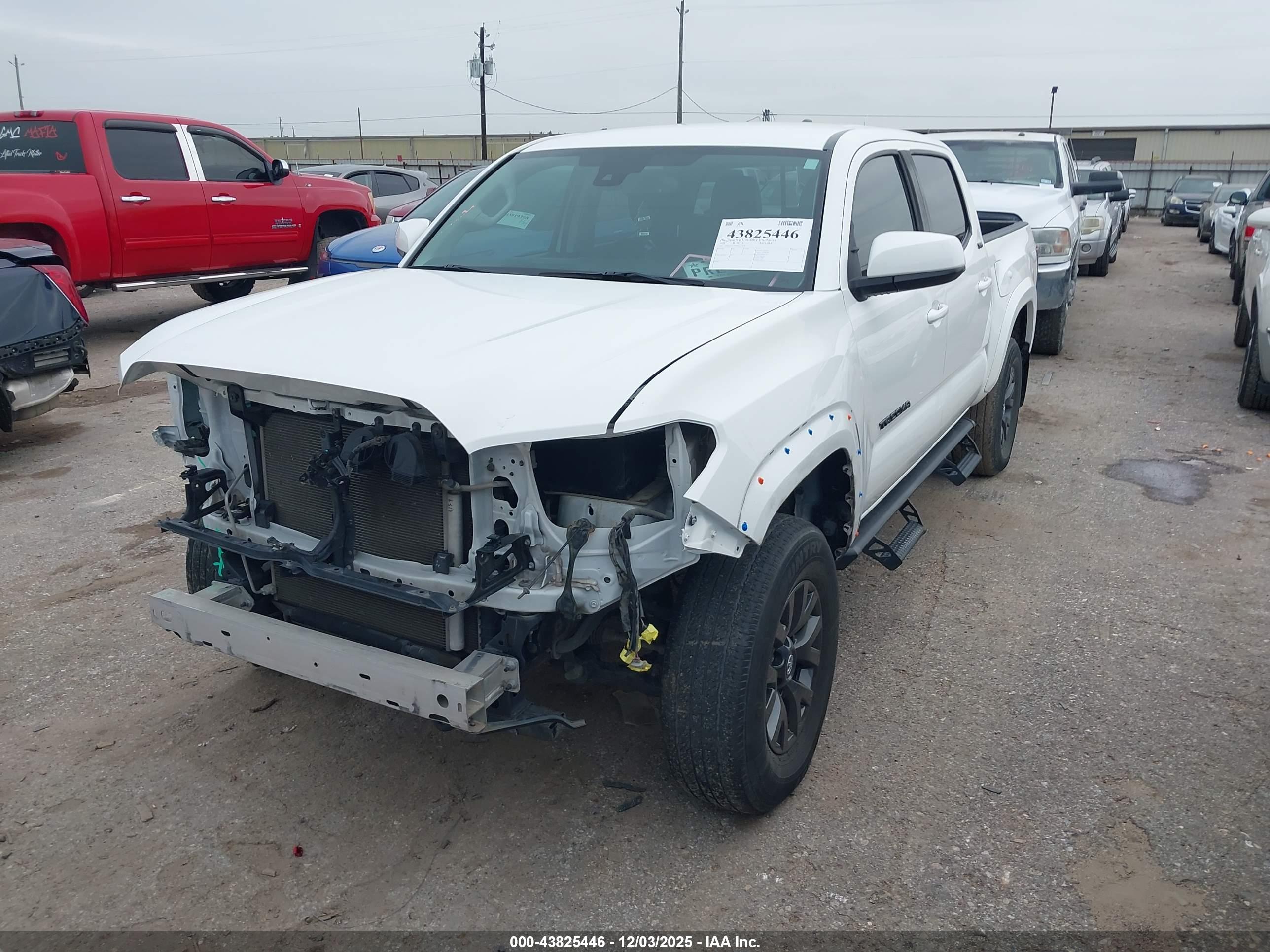 TOYOTA TACOMA image 2