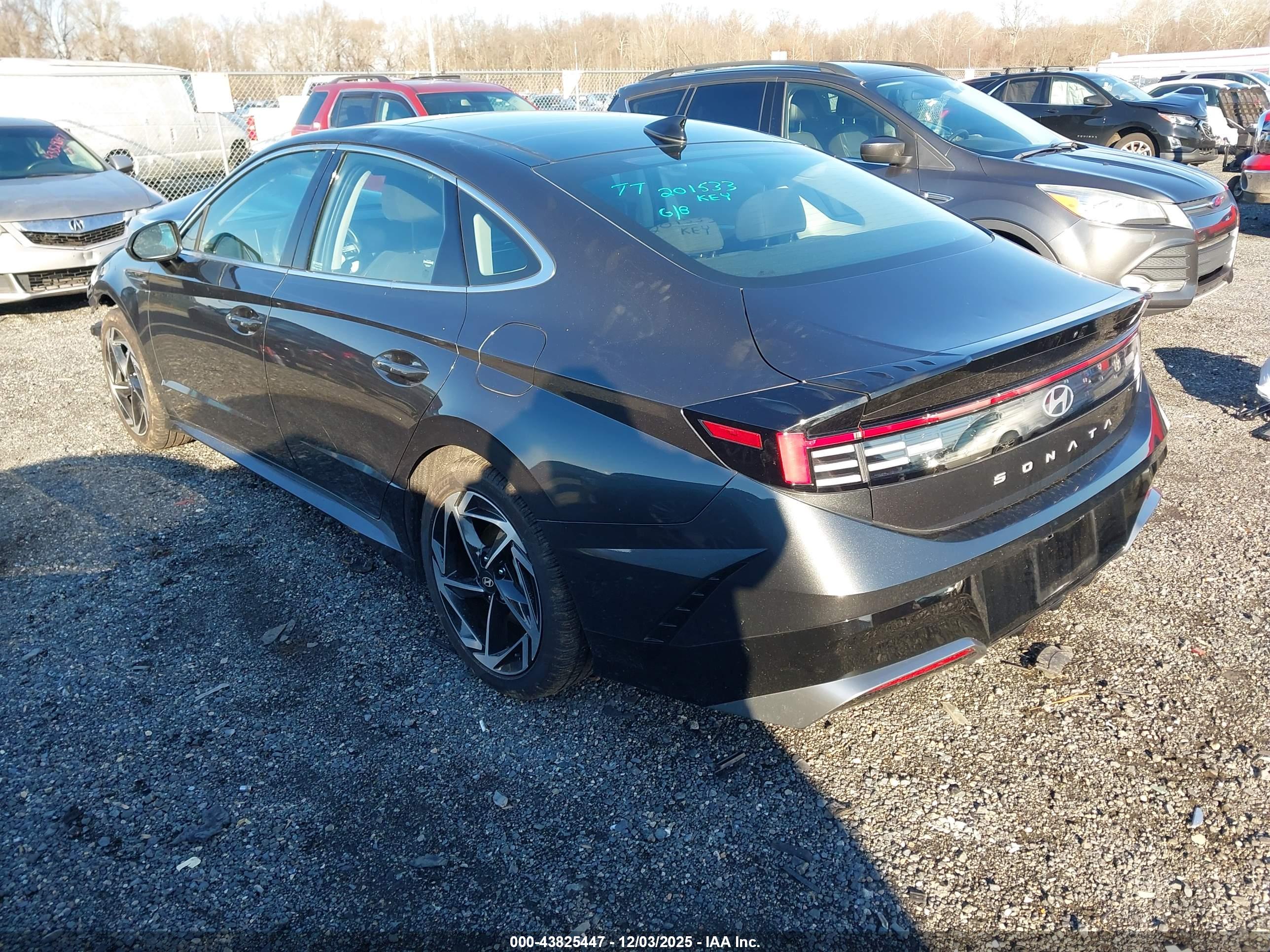 HYUNDAI SONATA image 3