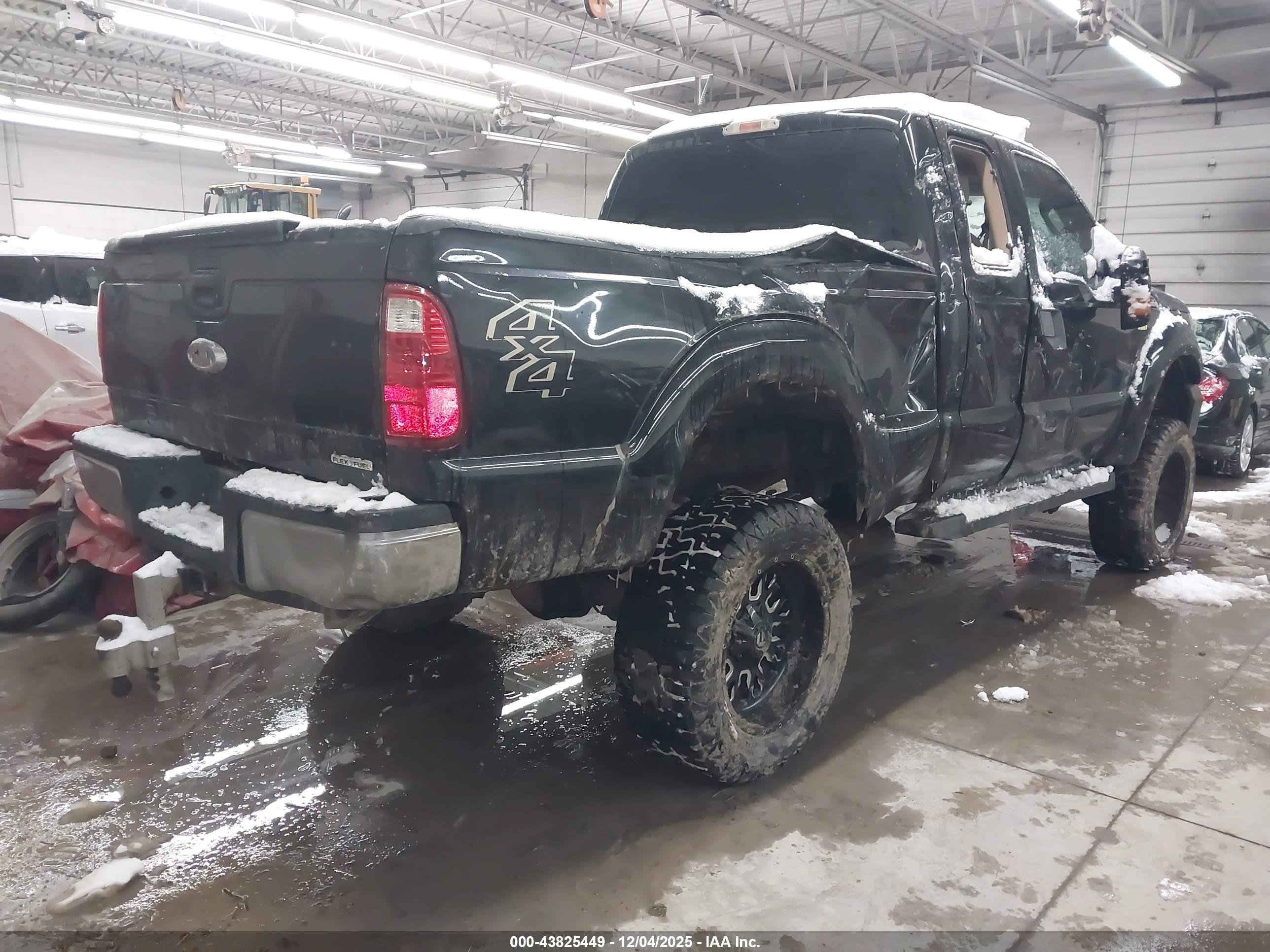 FORD F-250 image 4