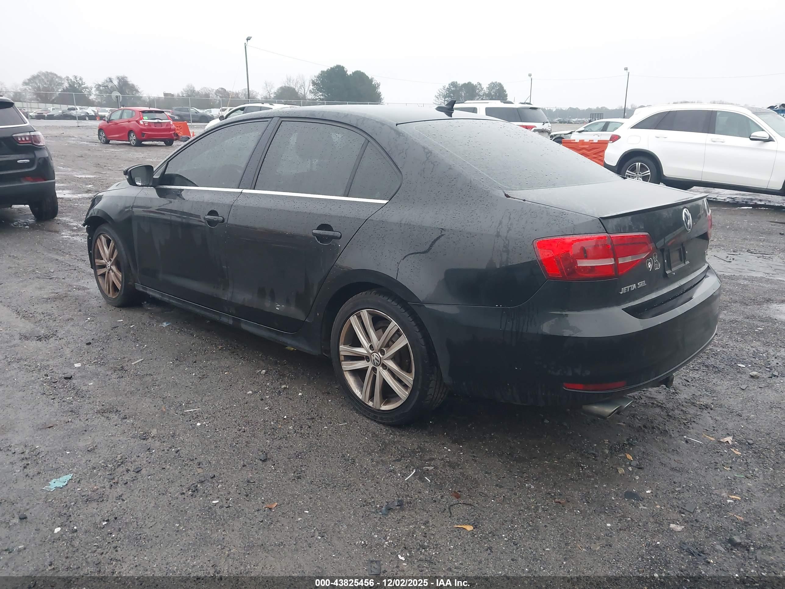 VOLKSWAGEN JETTA image 3