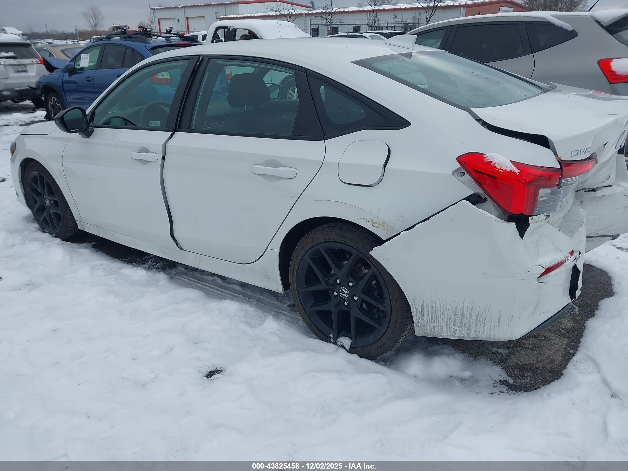 HONDA CIVIC image 3