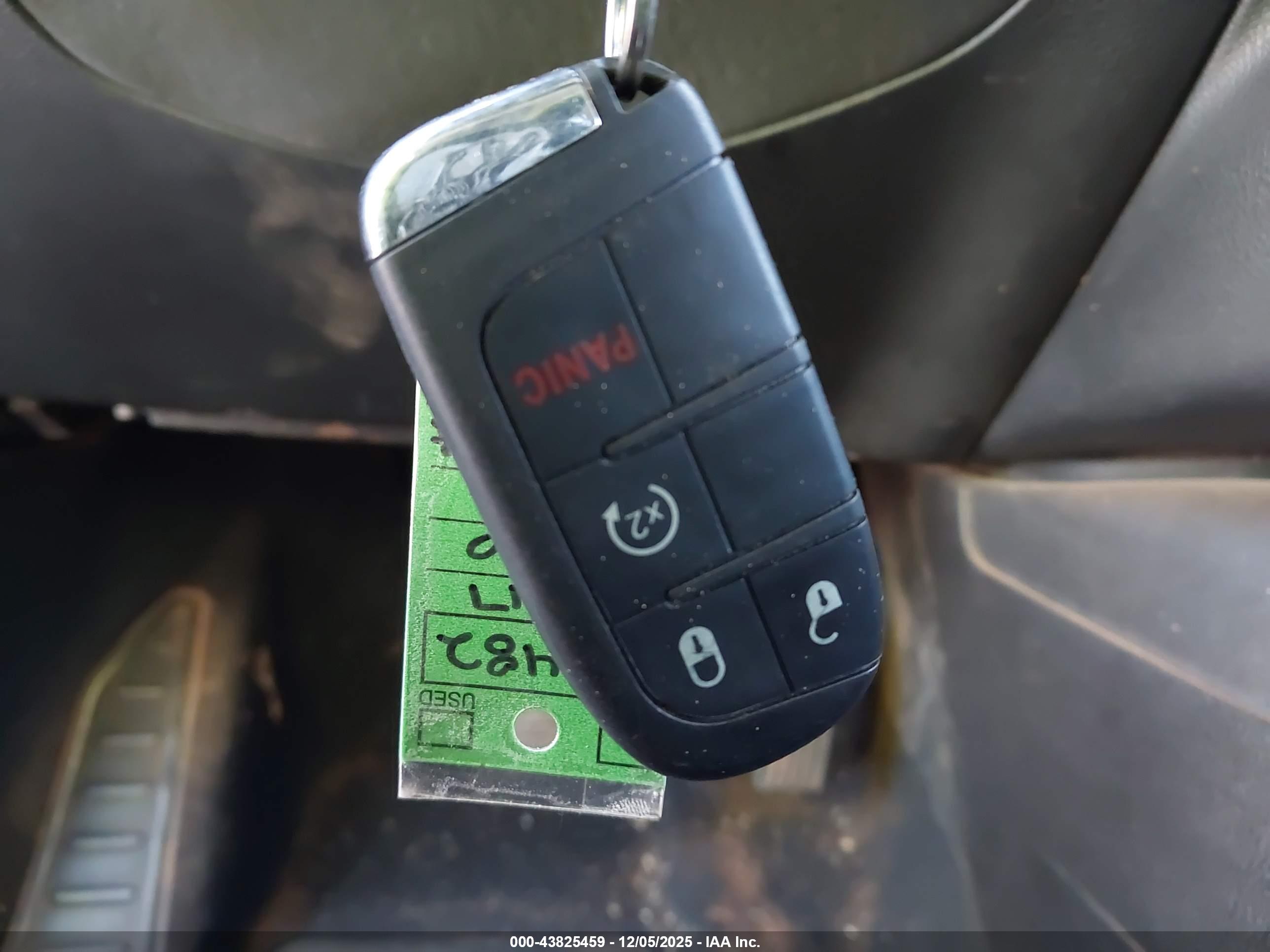 JEEP RENEGADE image 11