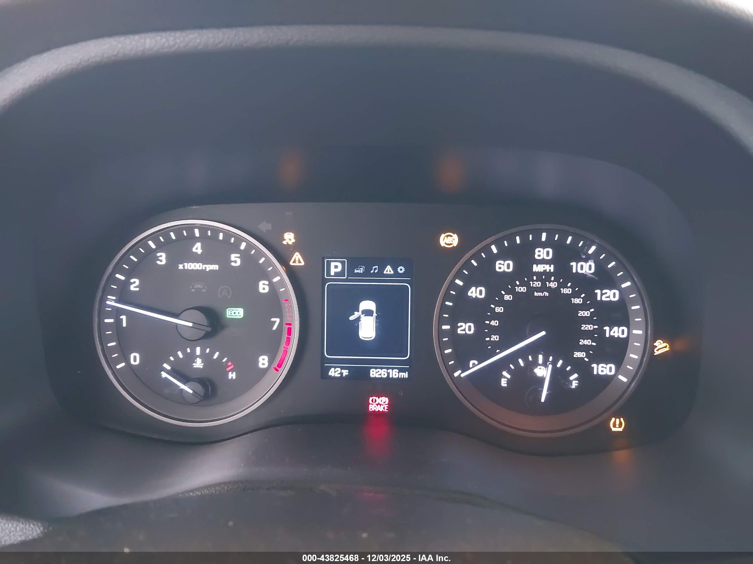 HYUNDAI TUCSON image 7