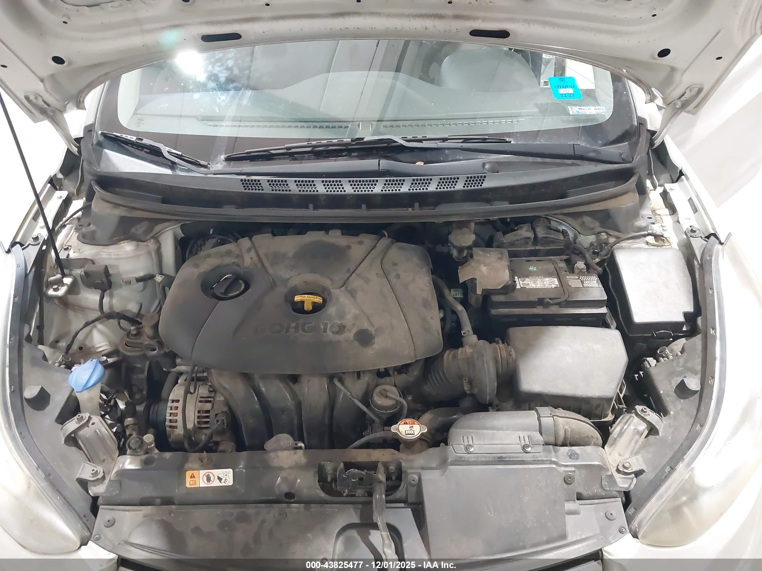 HYUNDAI ELANTRA image 10