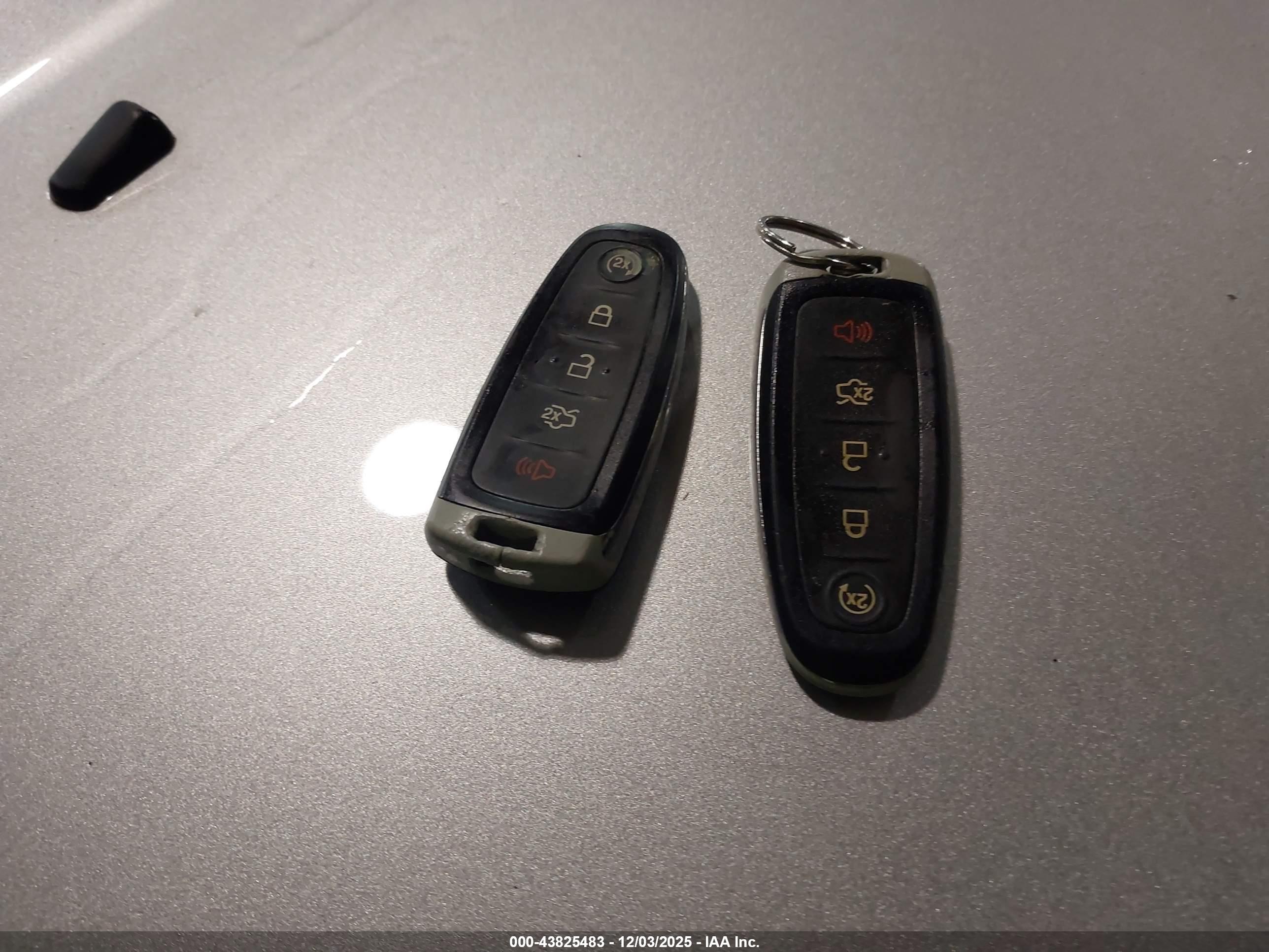 FORD ESCAPE image 11