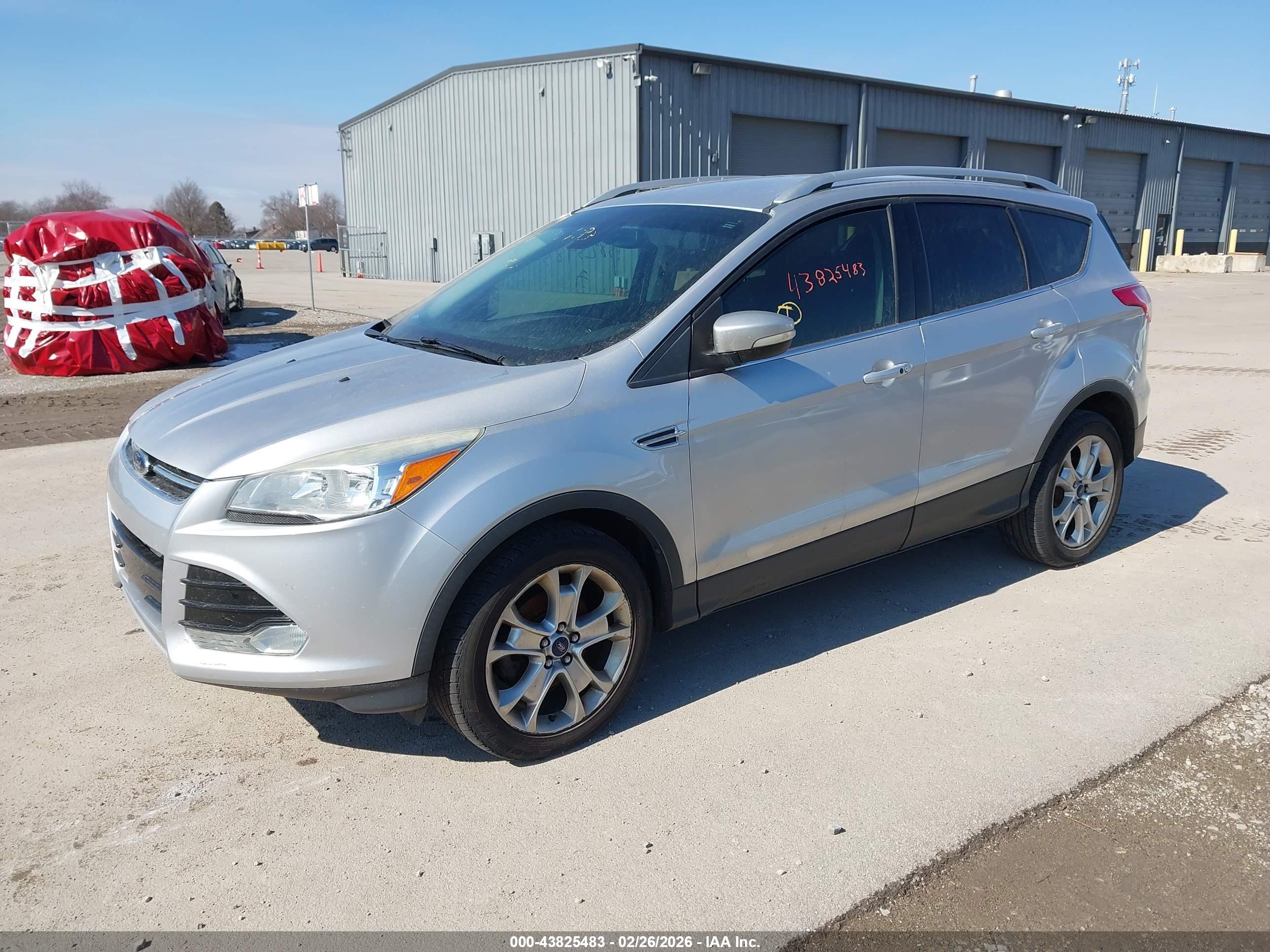 FORD ESCAPE image 2