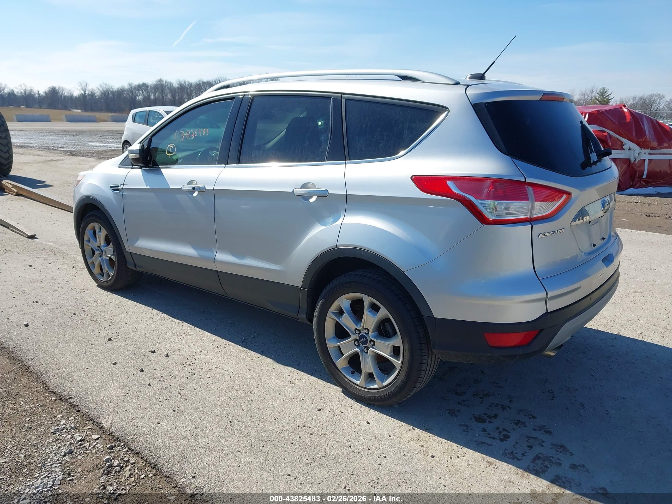 FORD ESCAPE image 3
