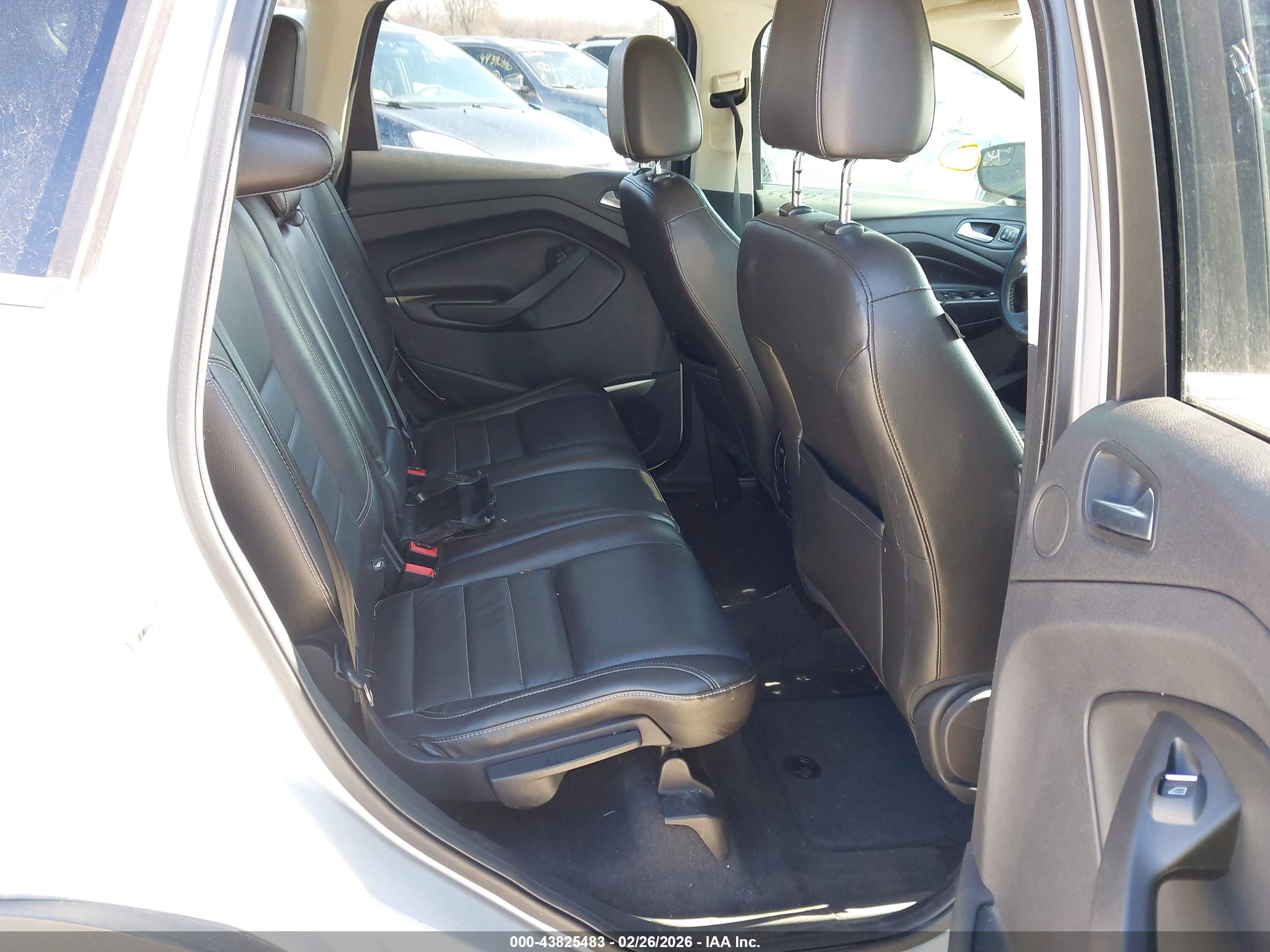 FORD ESCAPE image 8