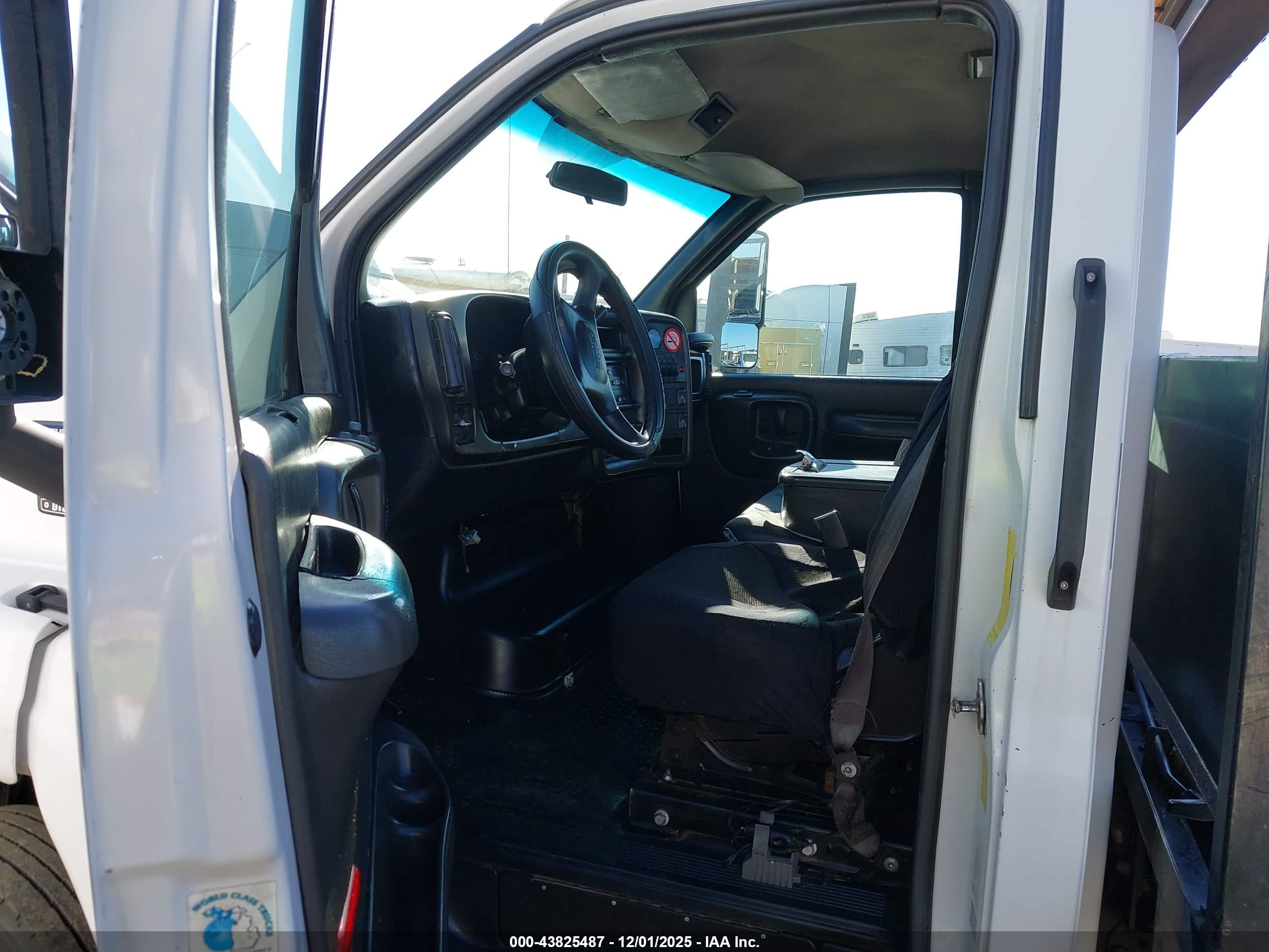GMC C5500 image 8