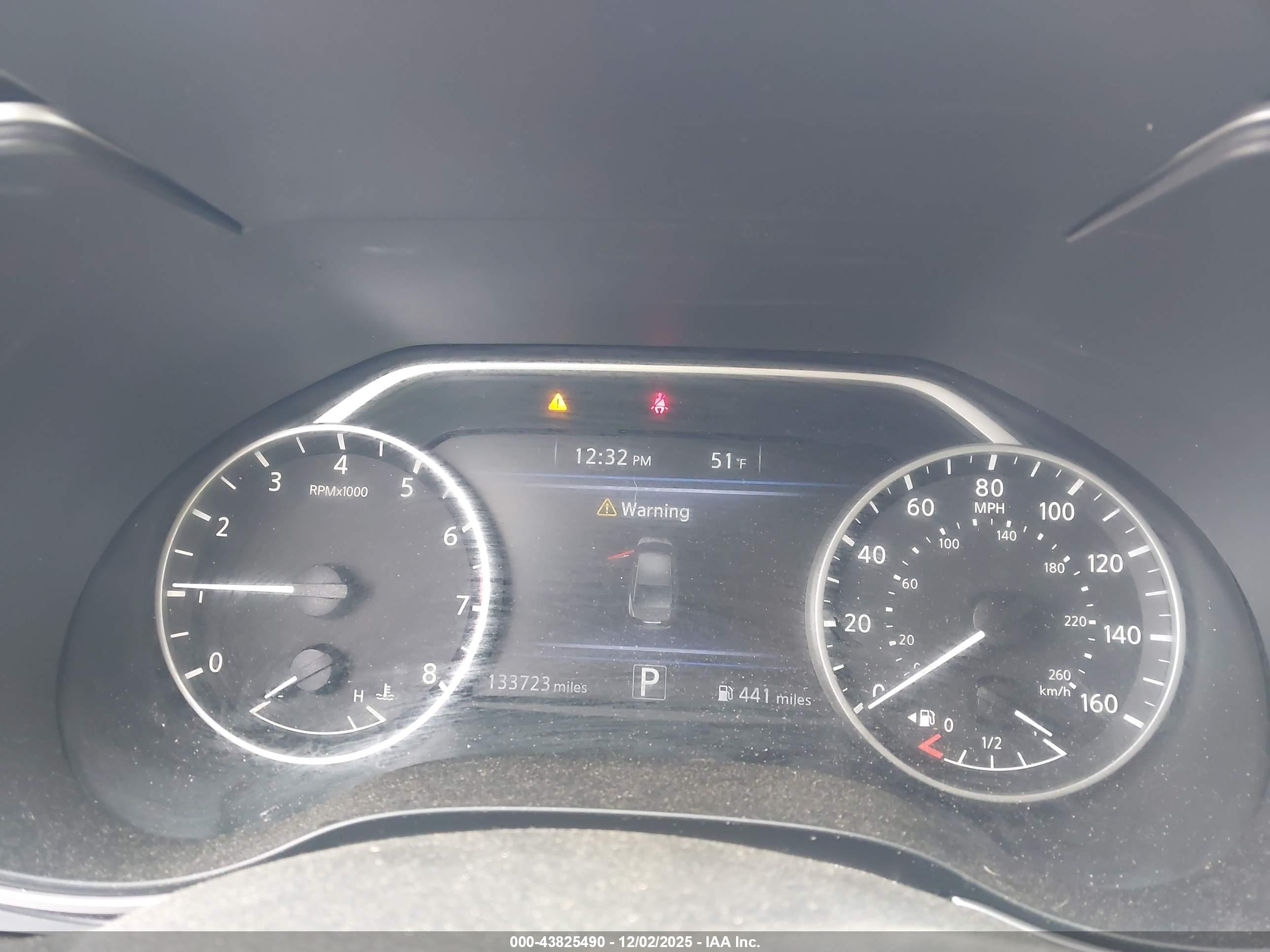NISSAN MAXIMA image 7
