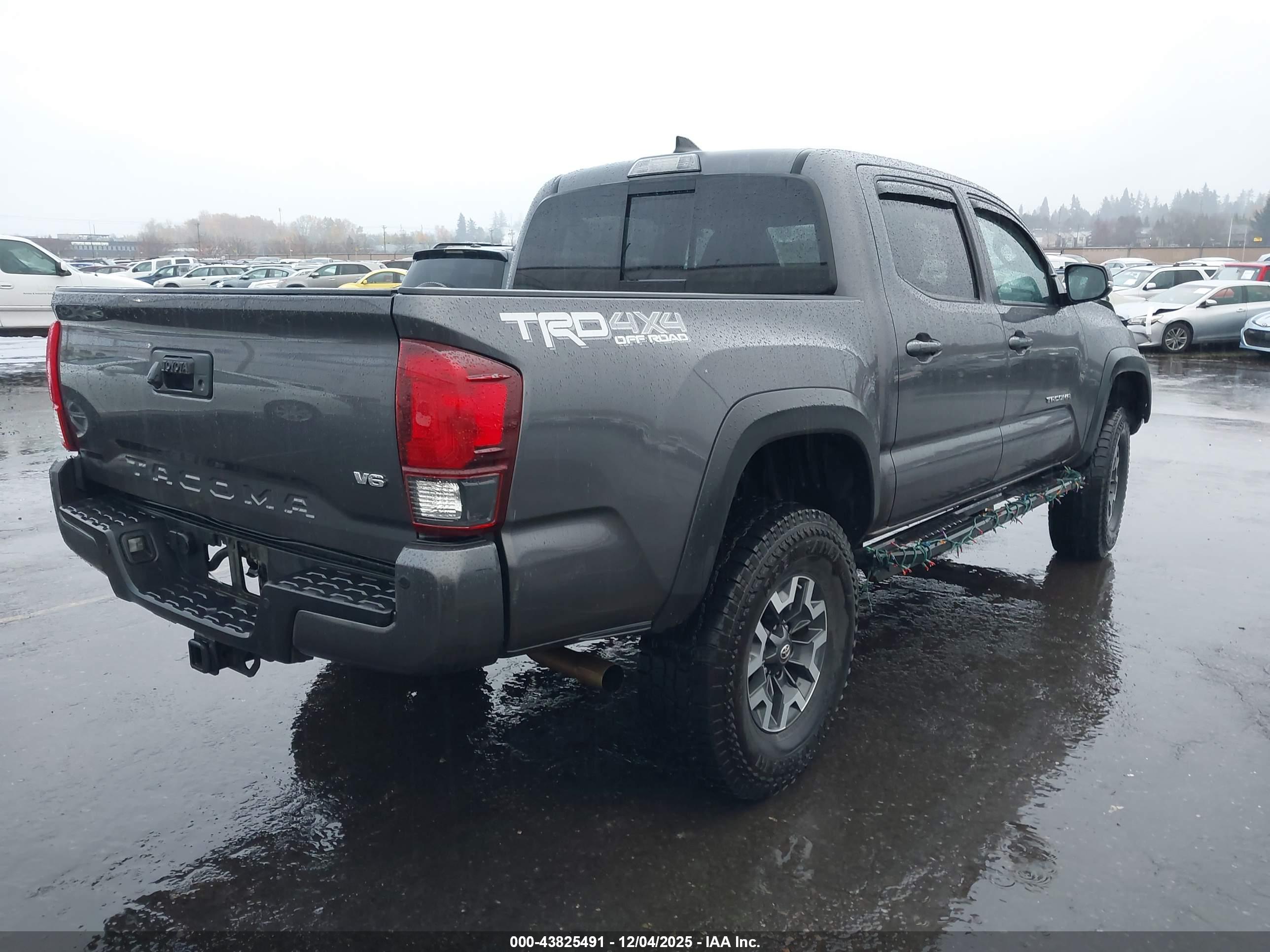 TOYOTA TACOMA image 4