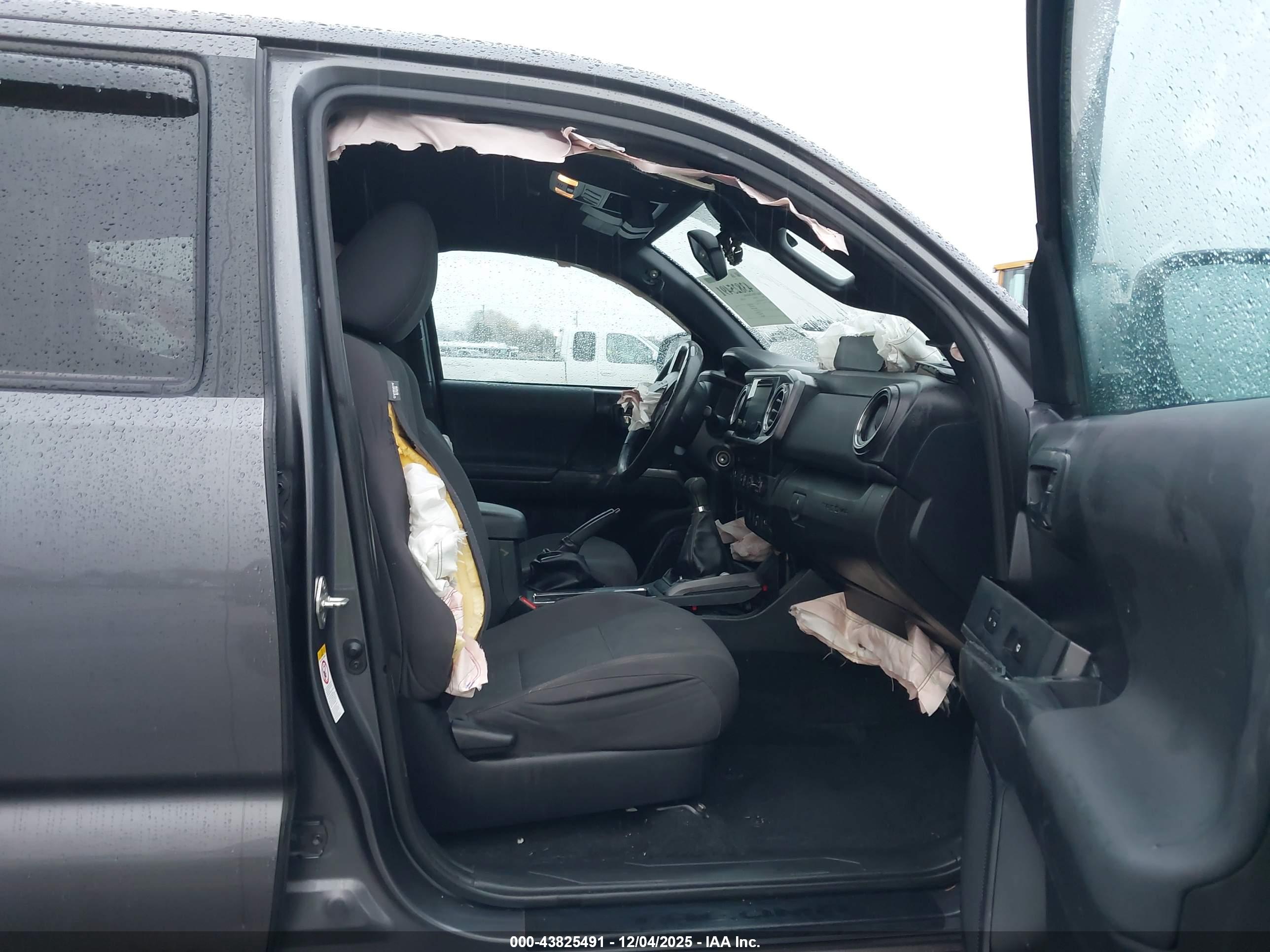 TOYOTA TACOMA image 5