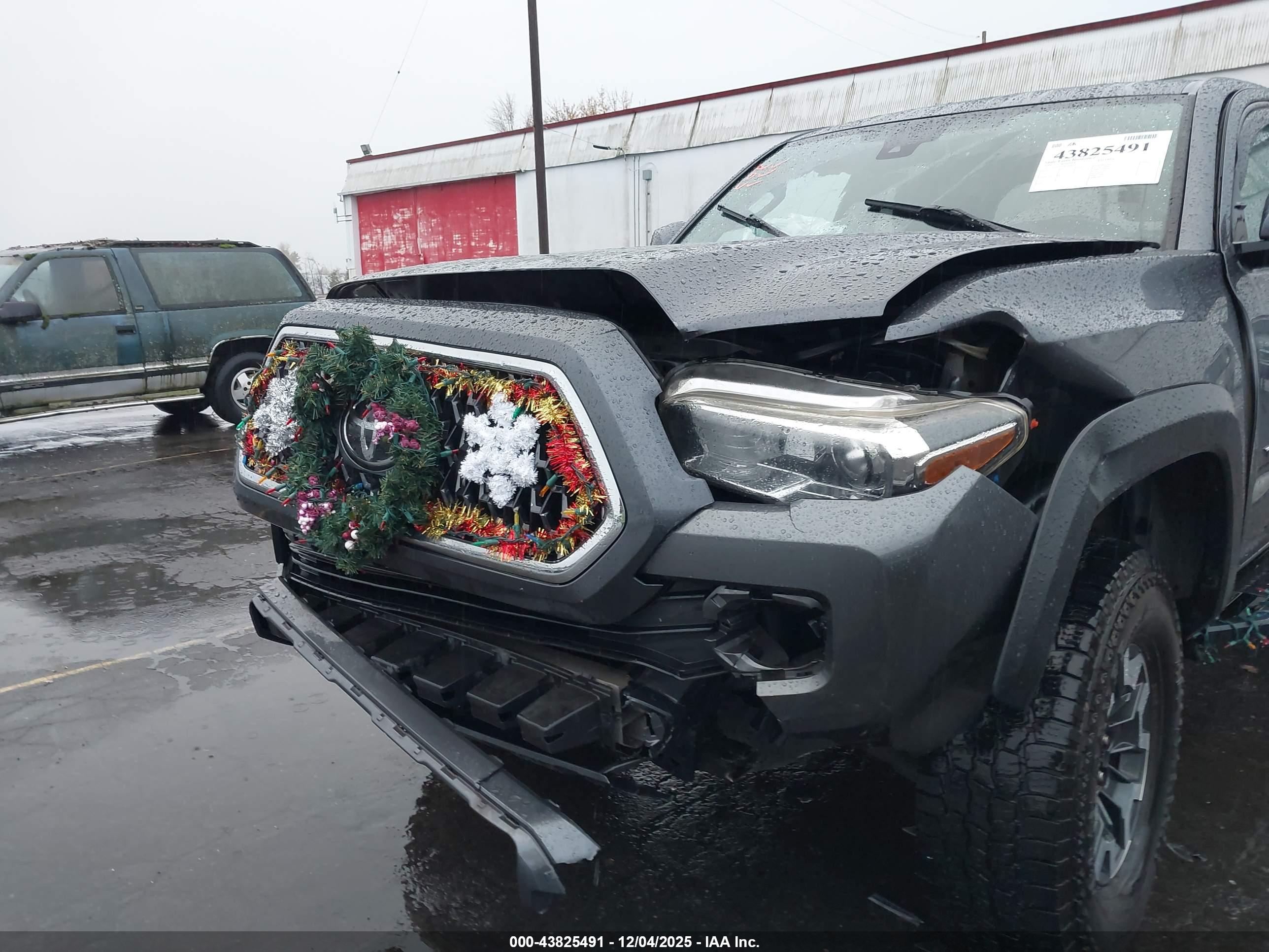 TOYOTA TACOMA image 6