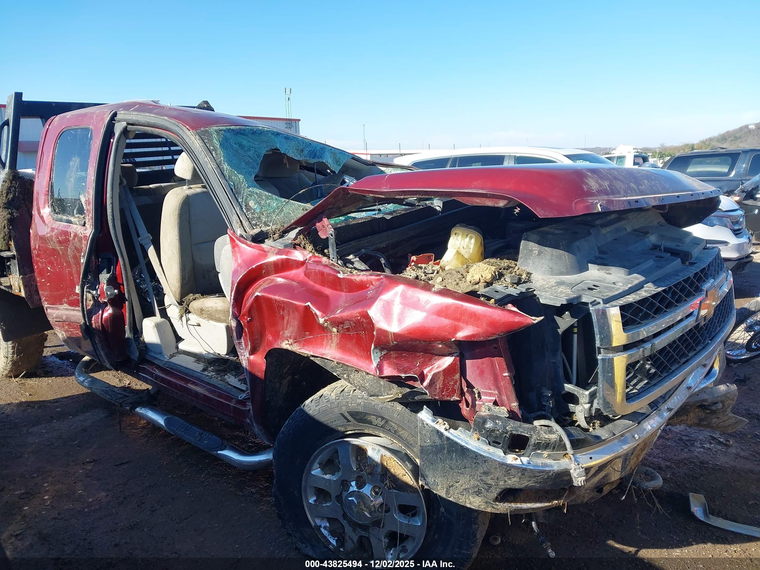 CHEVROLET SILVERADO image 6