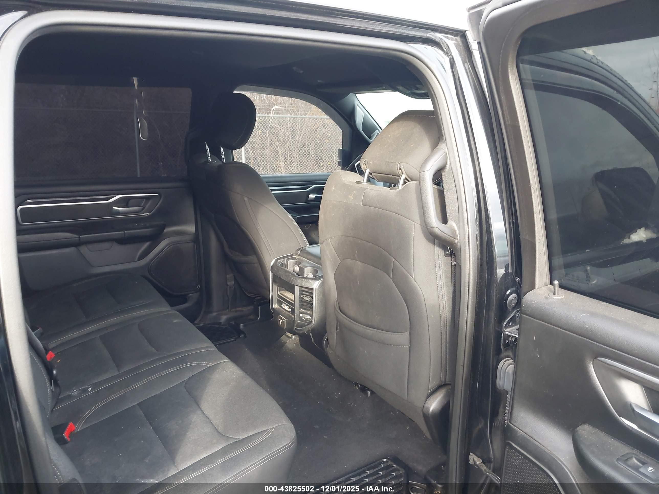 RAM 1500 image 8