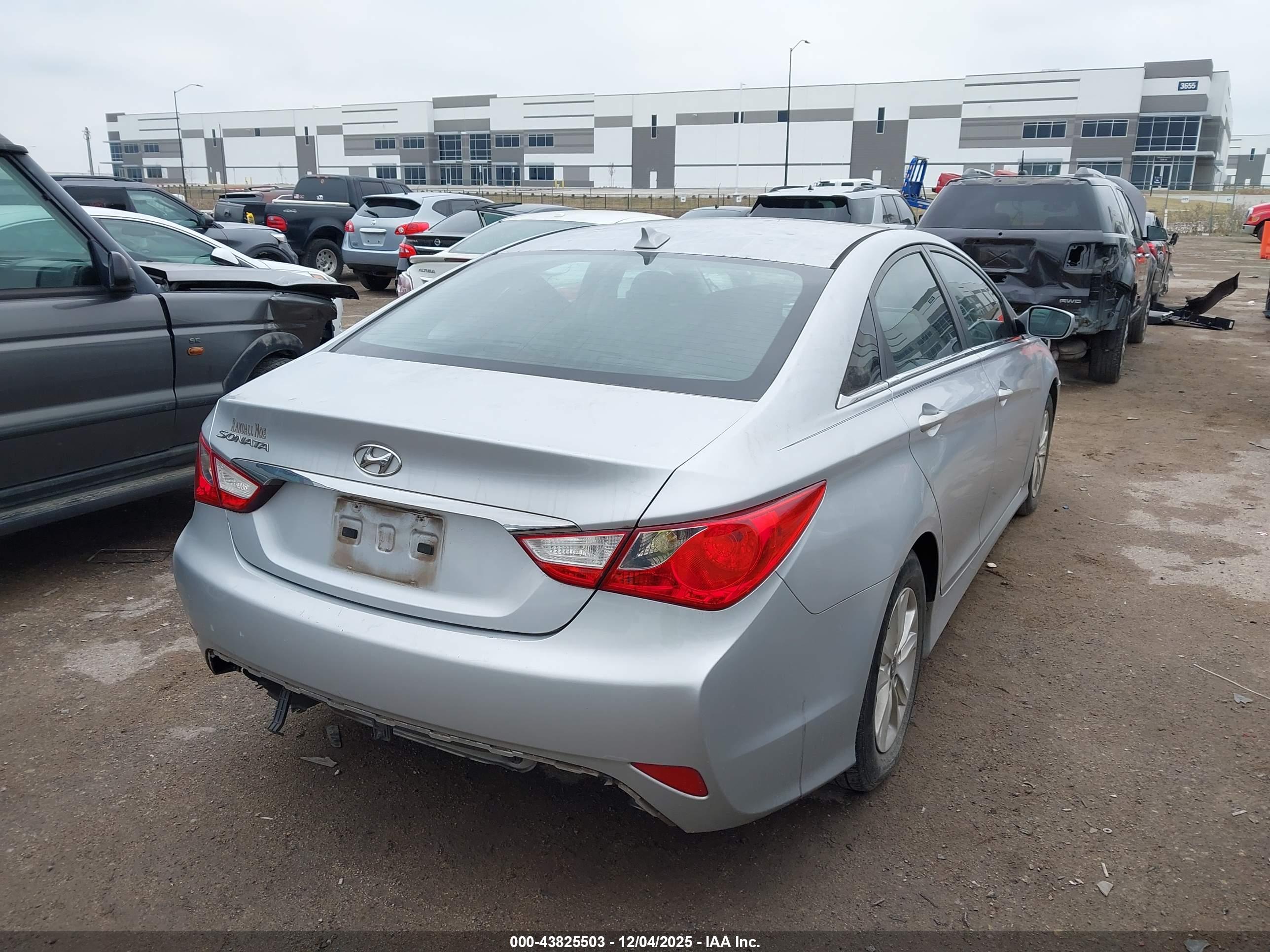 HYUNDAI SONATA image 4