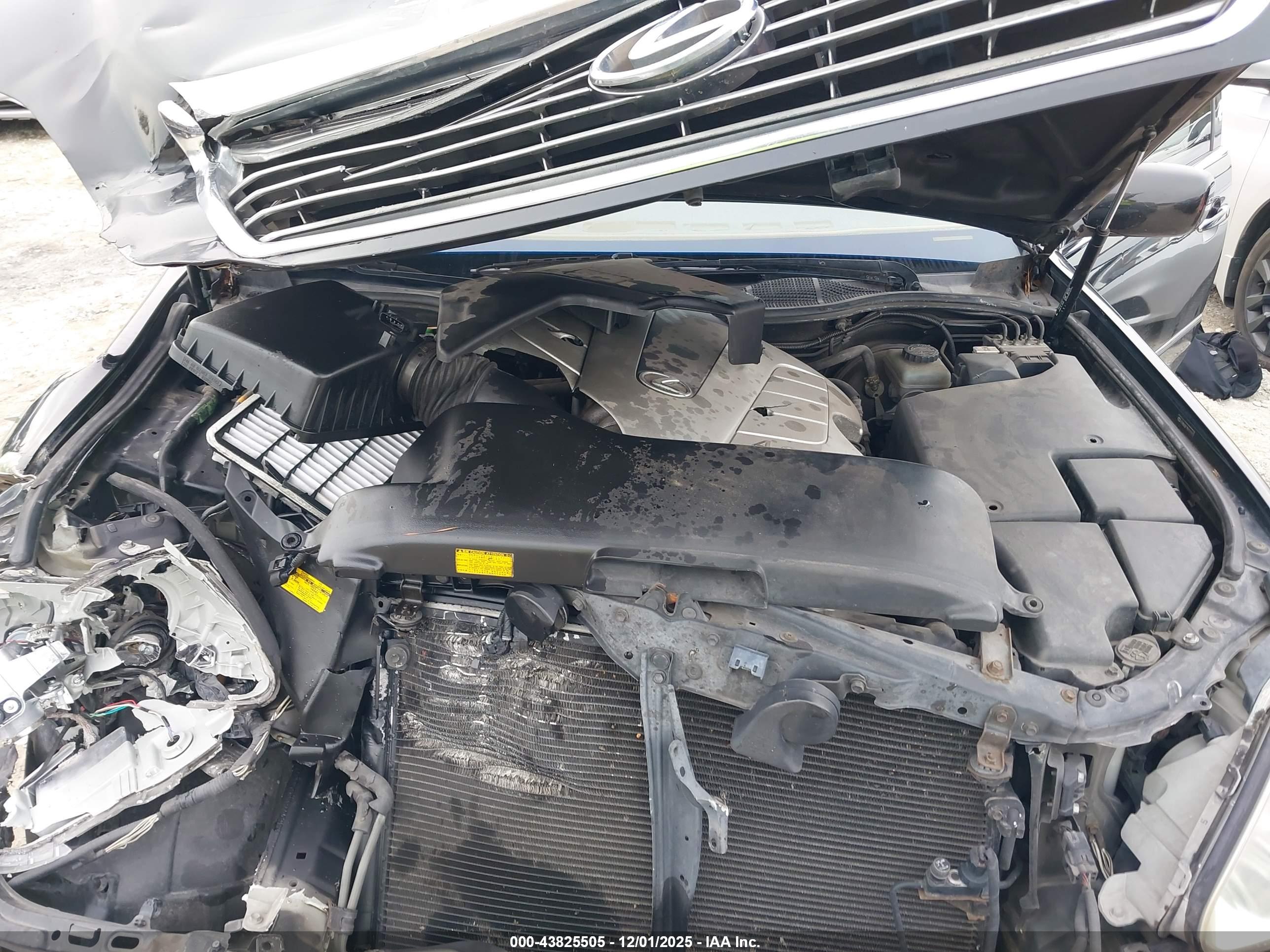 LEXUS LS image 10