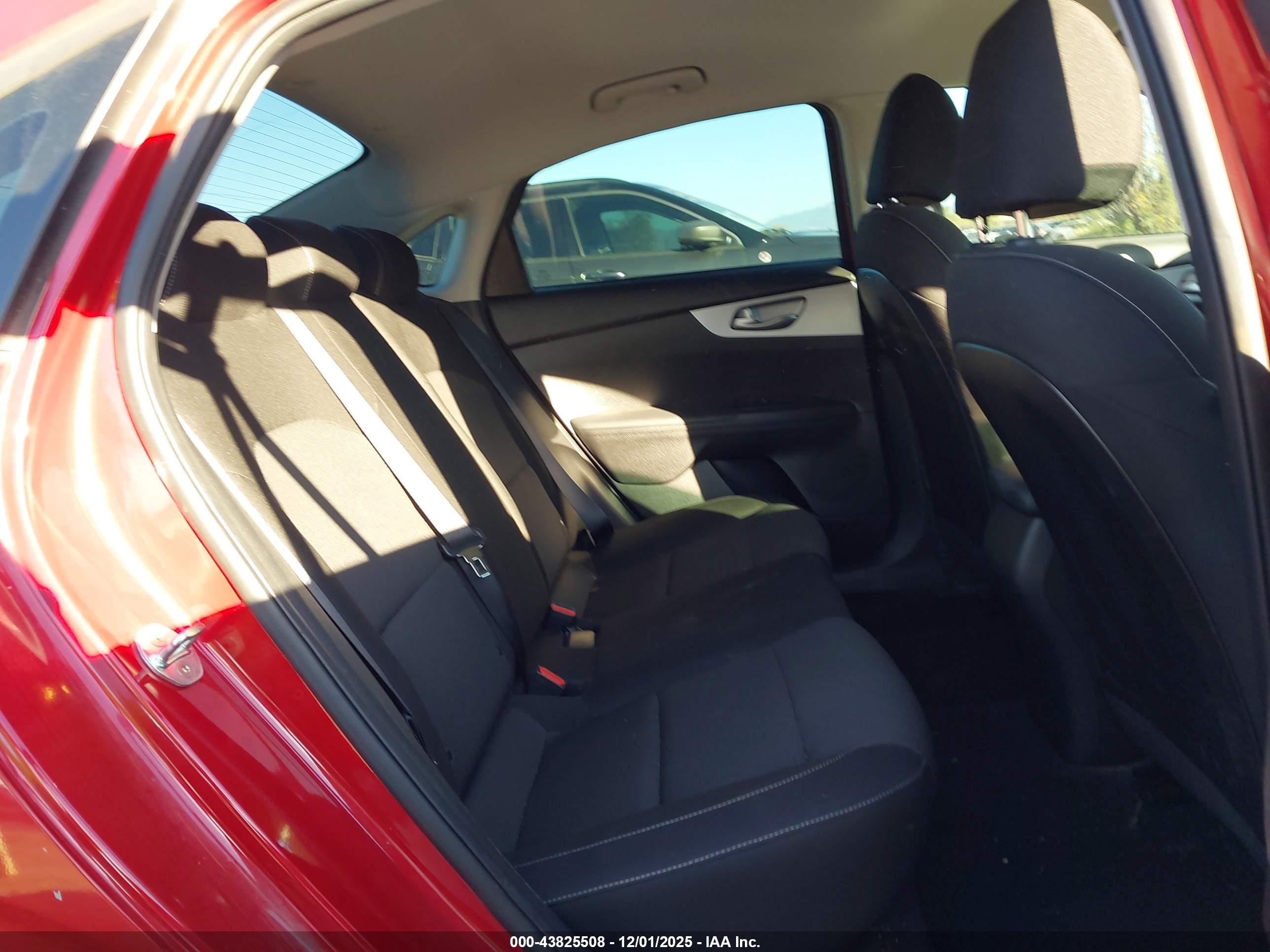 KIA FORTE image 8