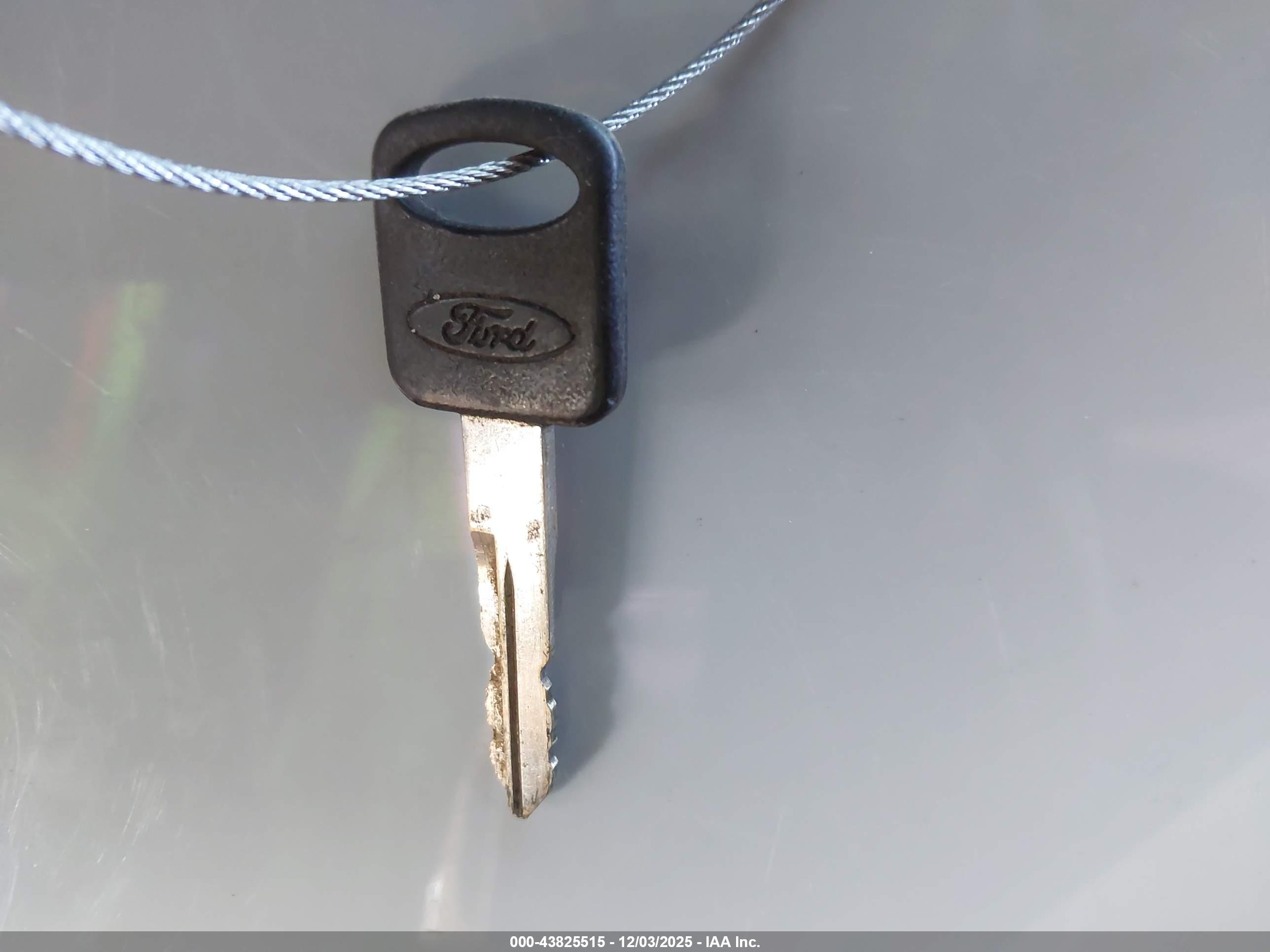 FORD F-250 image 11