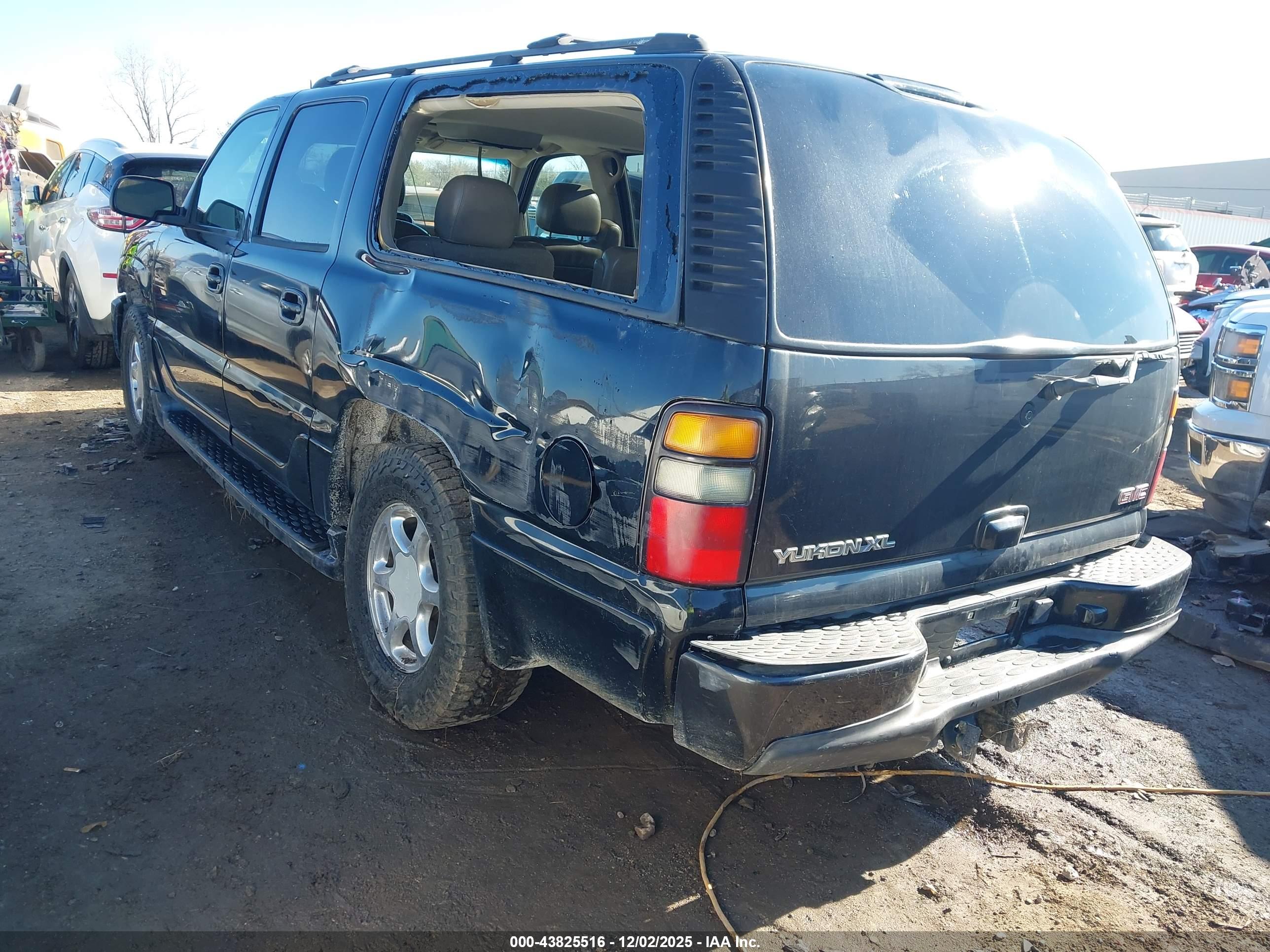 GMC YUKON image 3