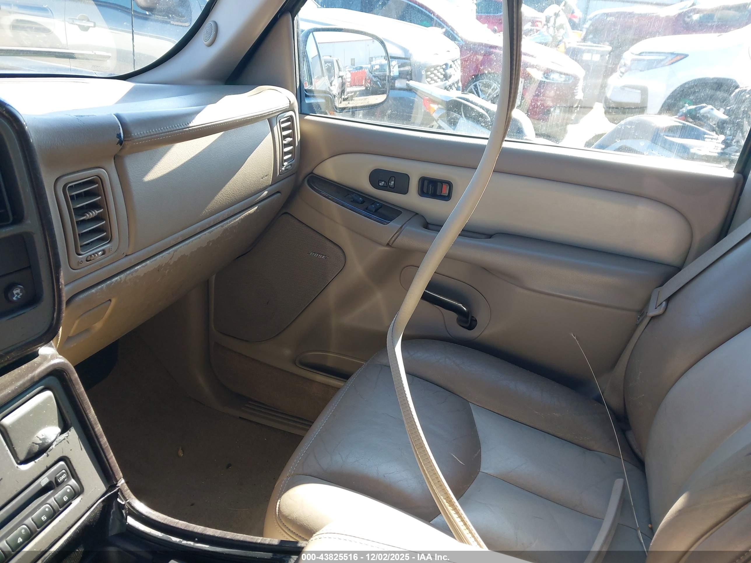 GMC YUKON image 5