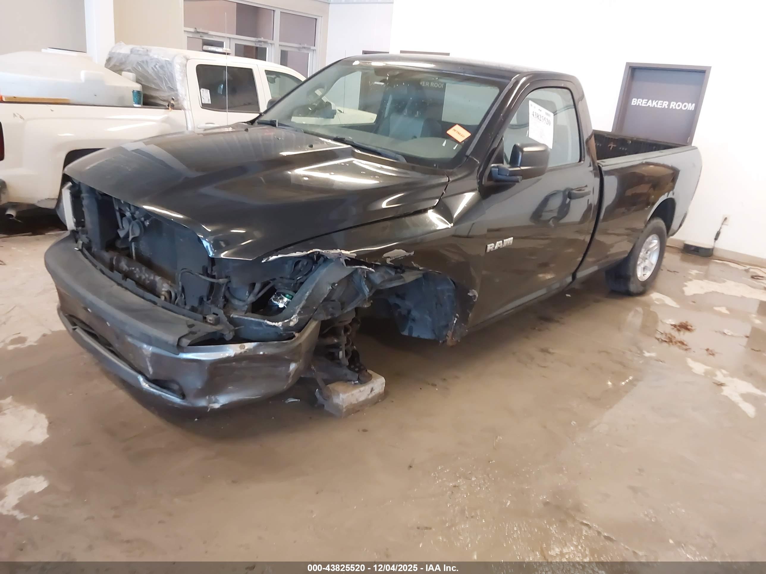 DODGE RAM image 2