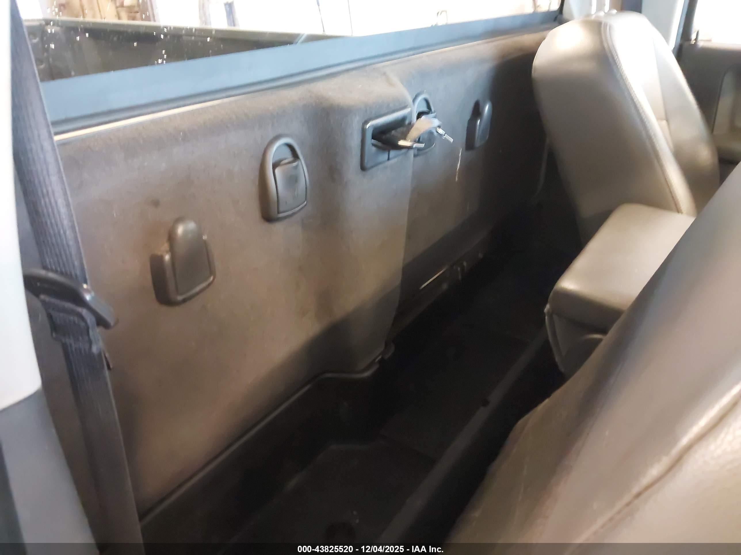 DODGE RAM image 8