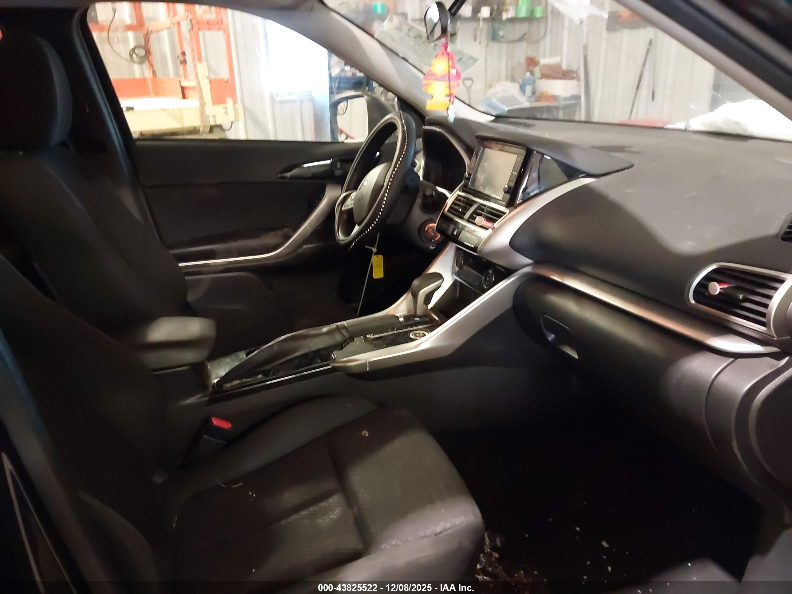 MITSUBISHI ECLIPSE image 5
