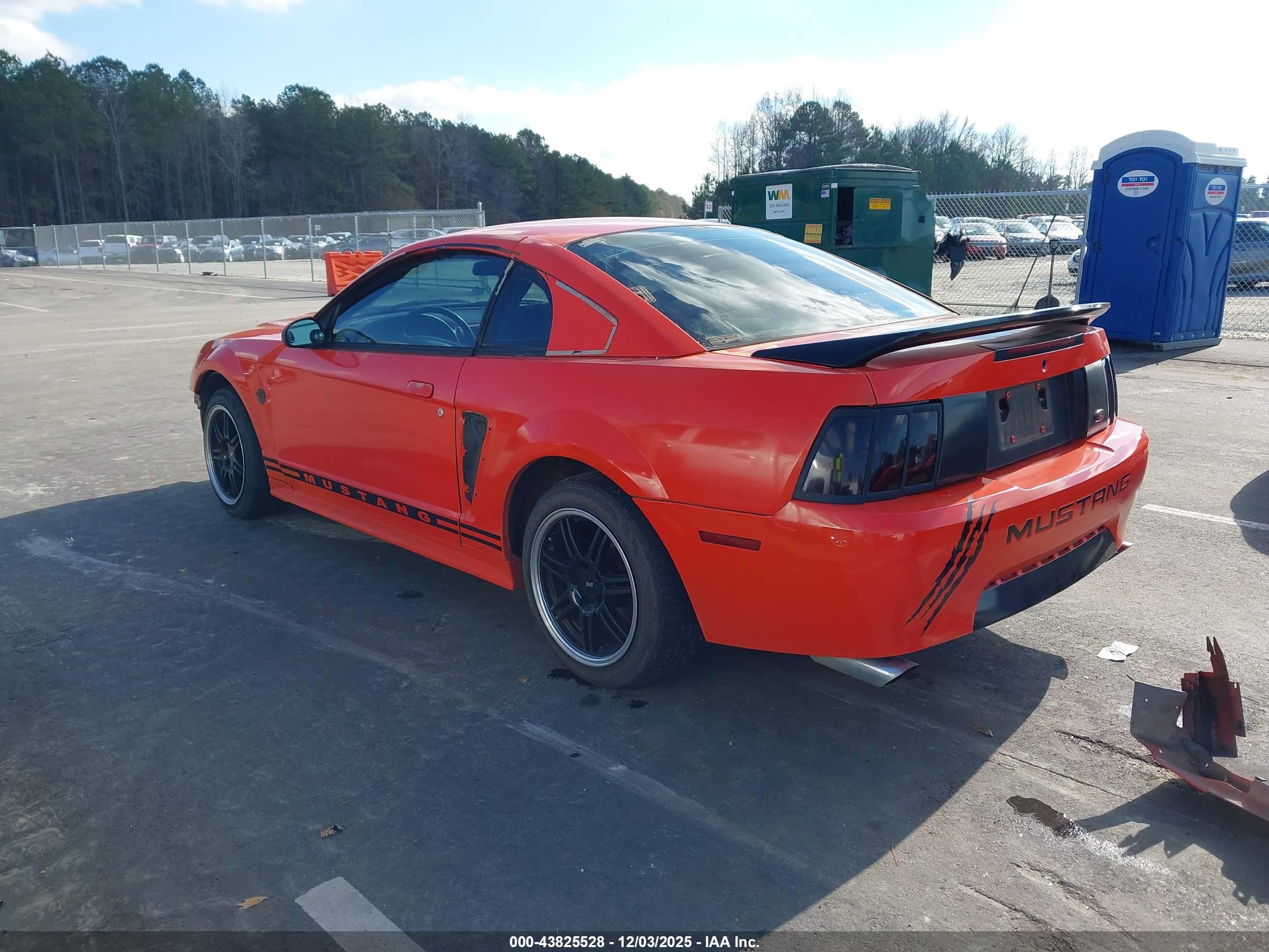 FORD MUSTANG image 3