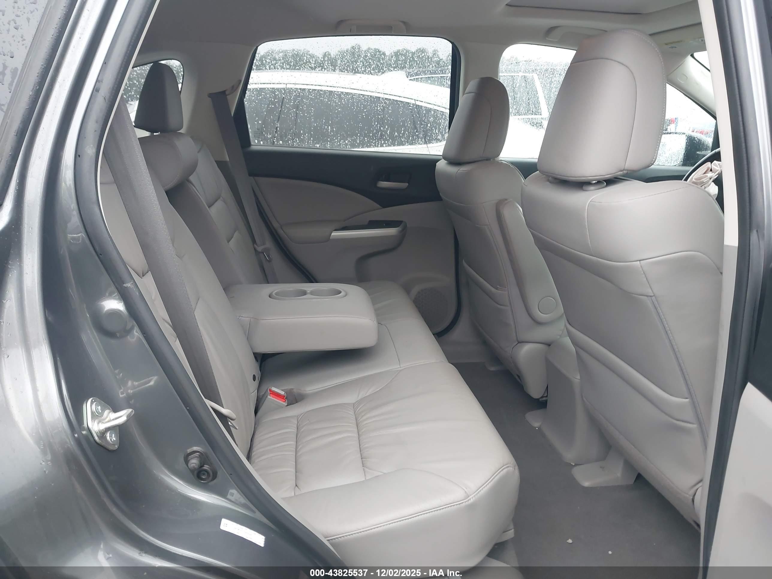 HONDA CR-V image 8