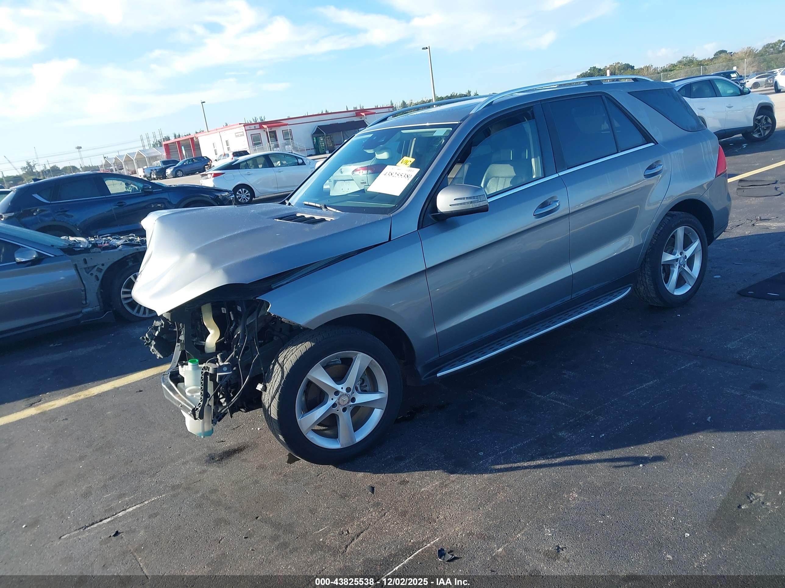 MERCEDES-BENZ GLE image 2