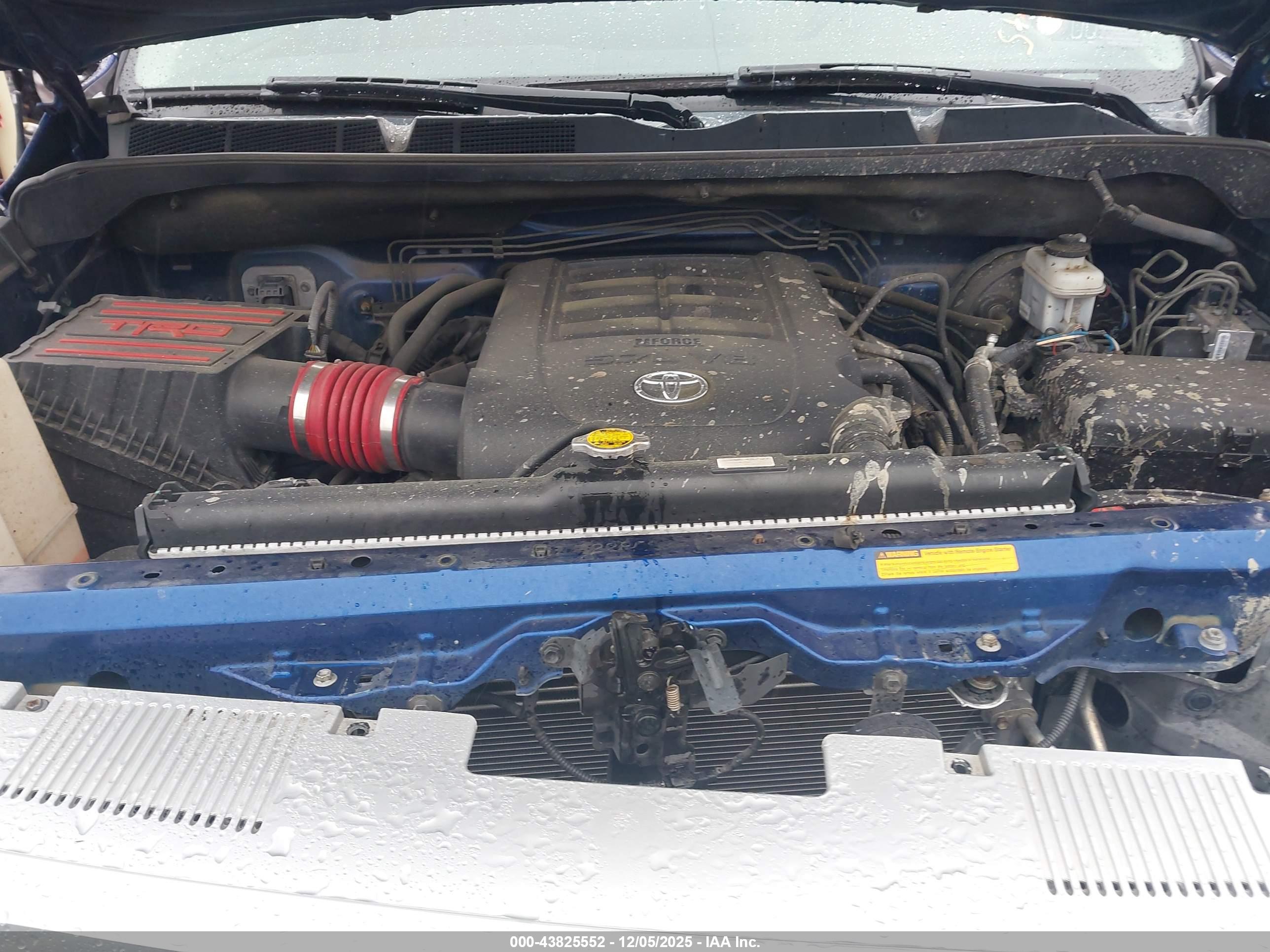 TOYOTA TUNDRA image 10