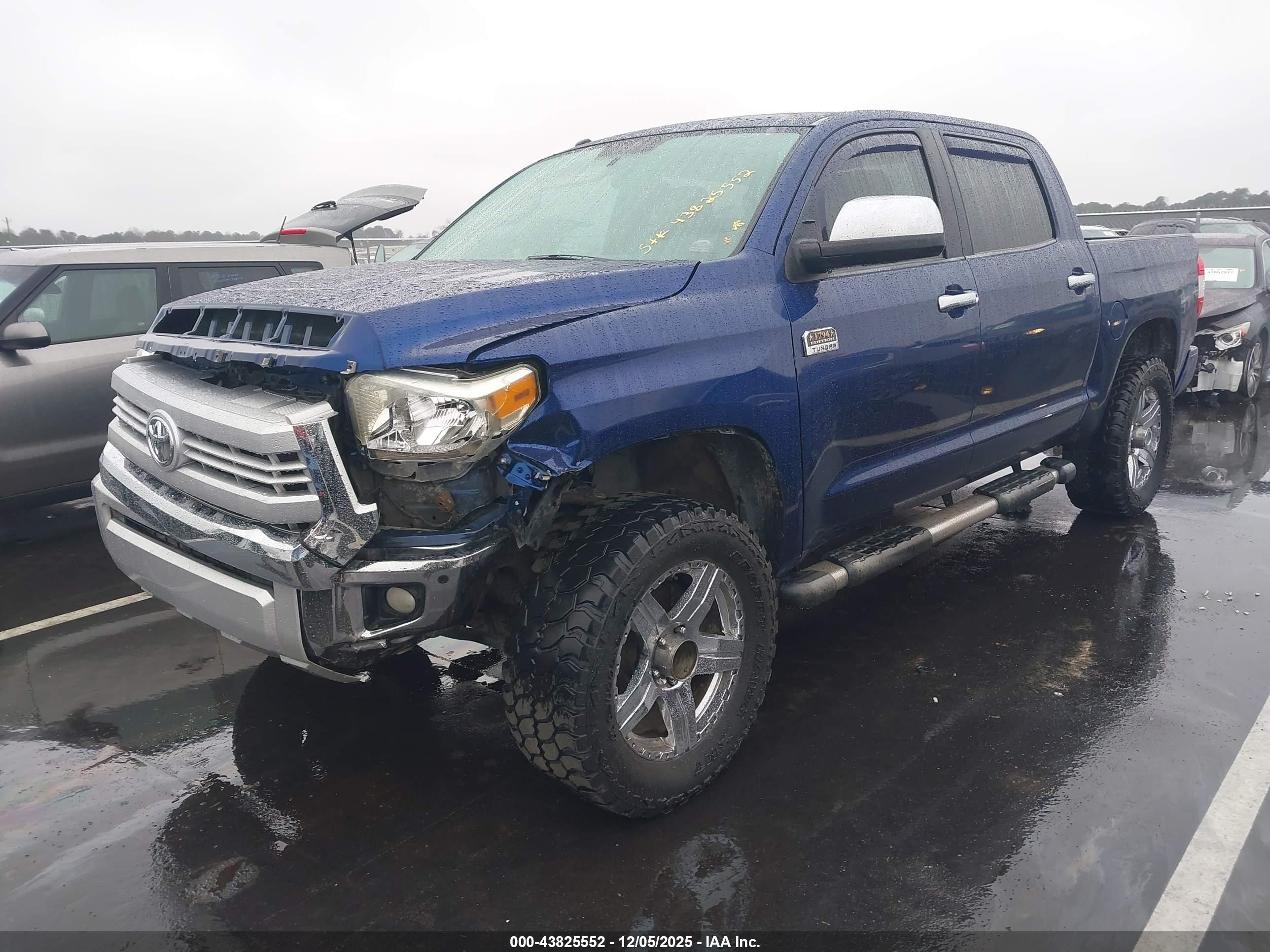 TOYOTA TUNDRA image 2