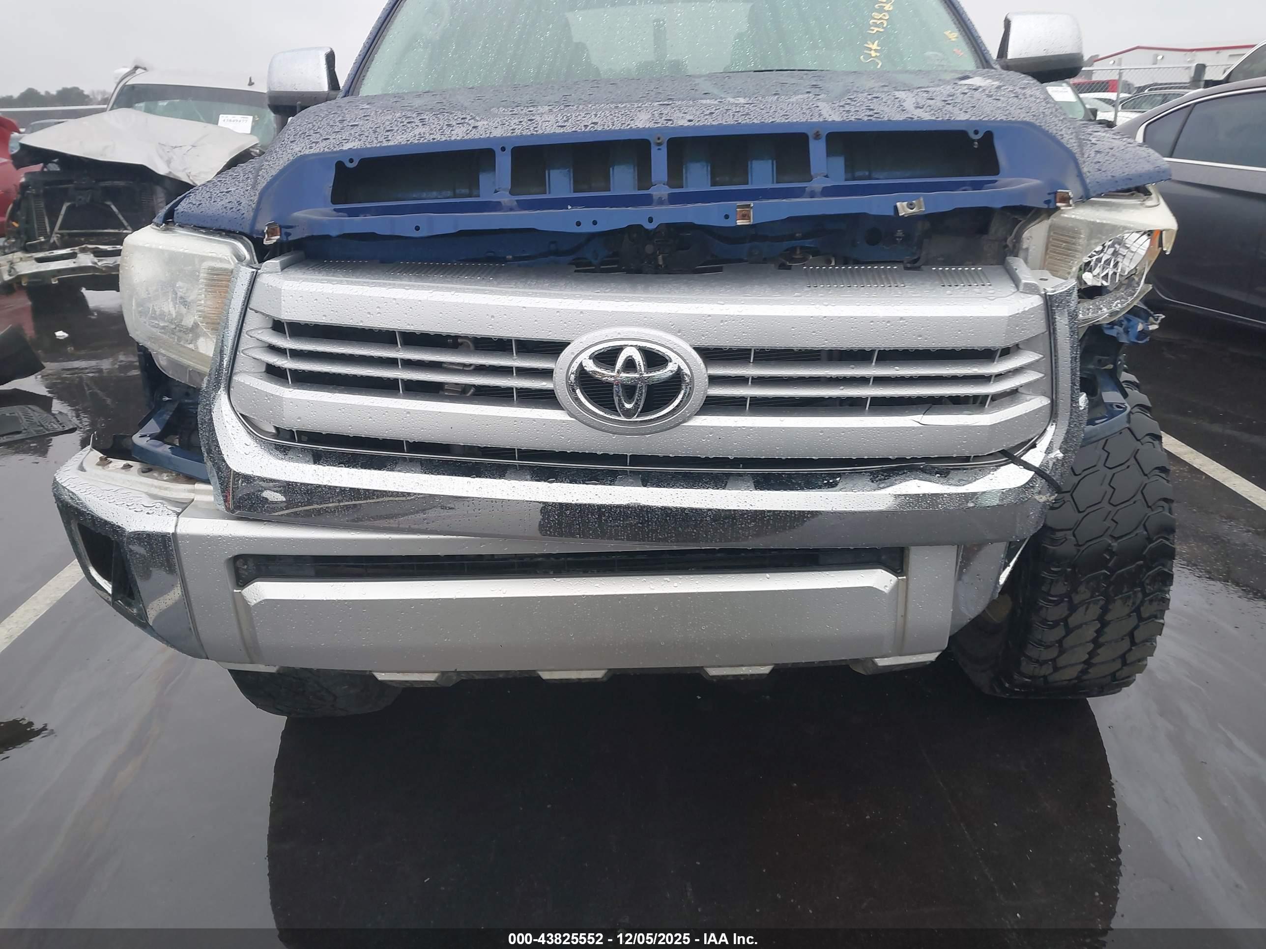 TOYOTA TUNDRA image 6